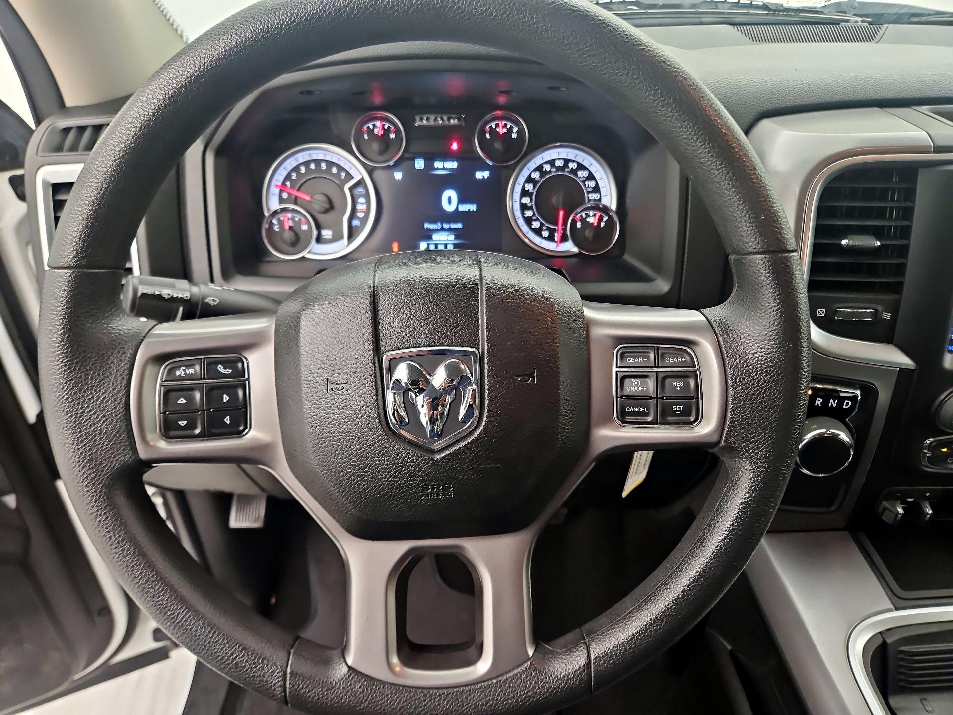 Thumbnail: 2023 RAM 1500 Classic - 10