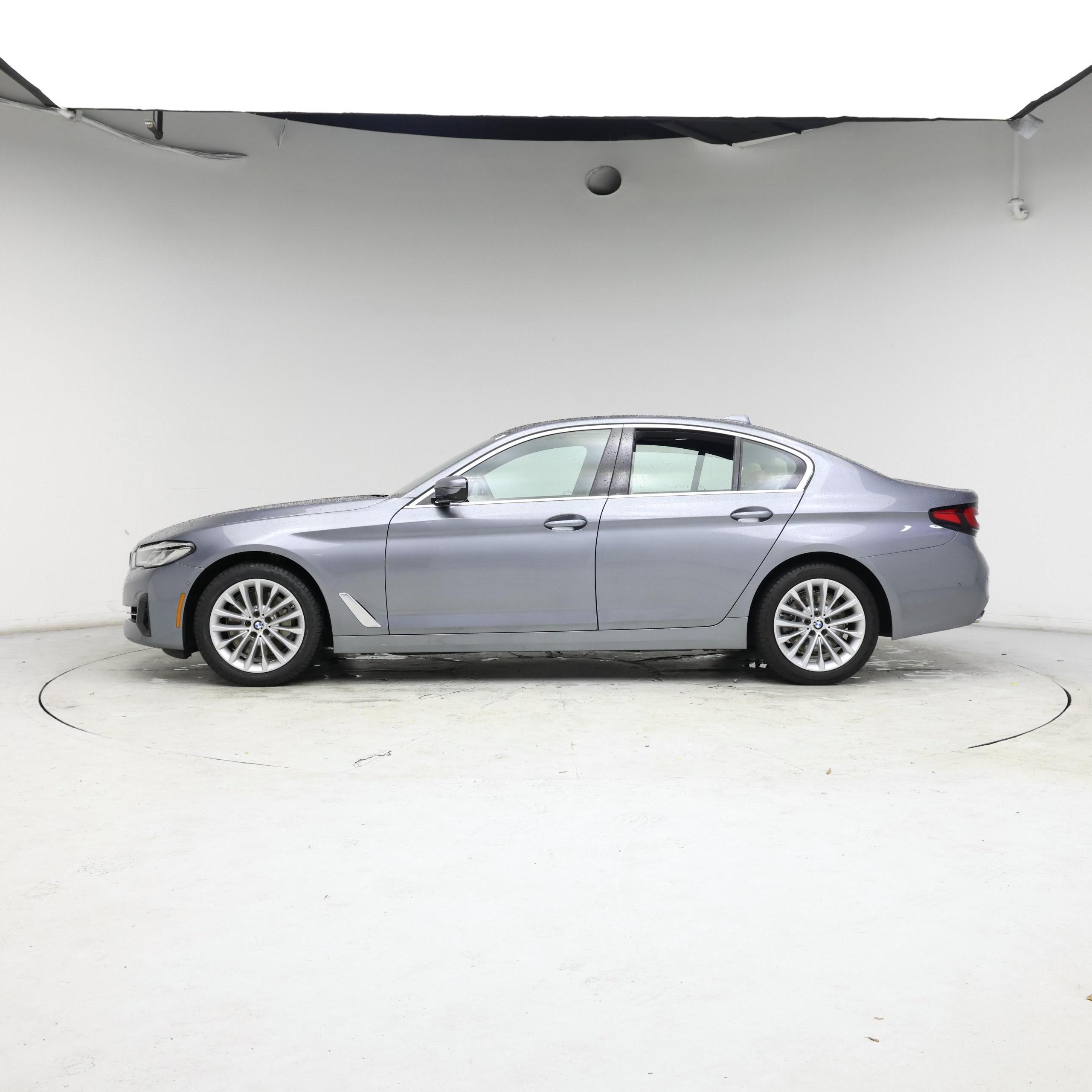 Thumbnail: 2021 BMW 5 Series - 3