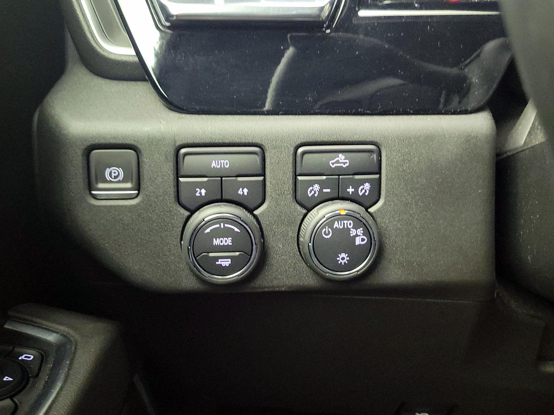 Thumbnail: 2023 Chevrolet Silverado 1500 - 13