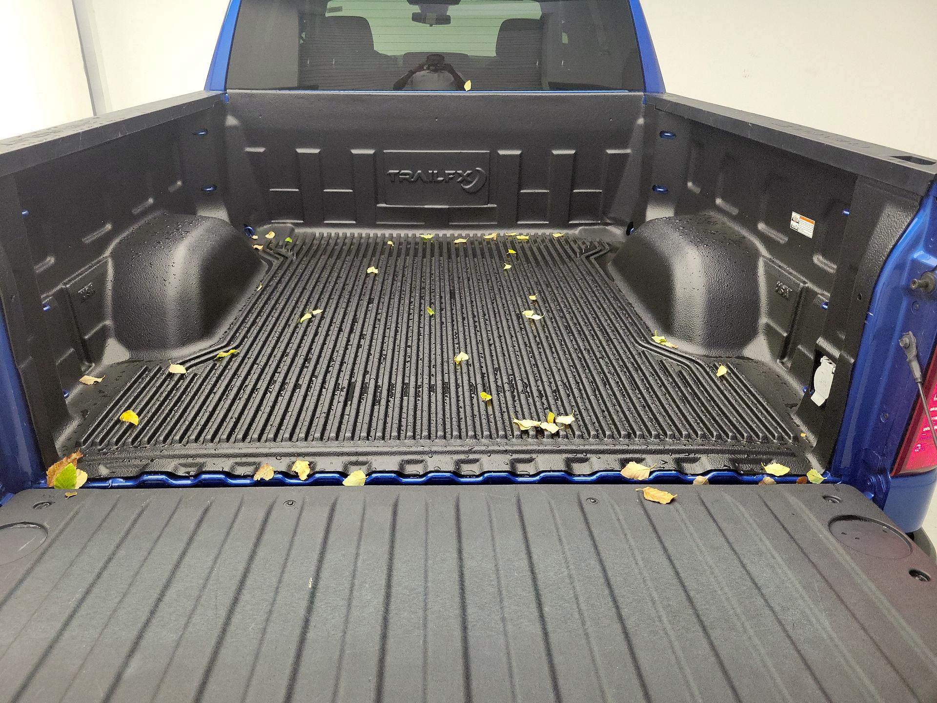 Thumbnail: 2022 Chevrolet Silverado 1500 - 20