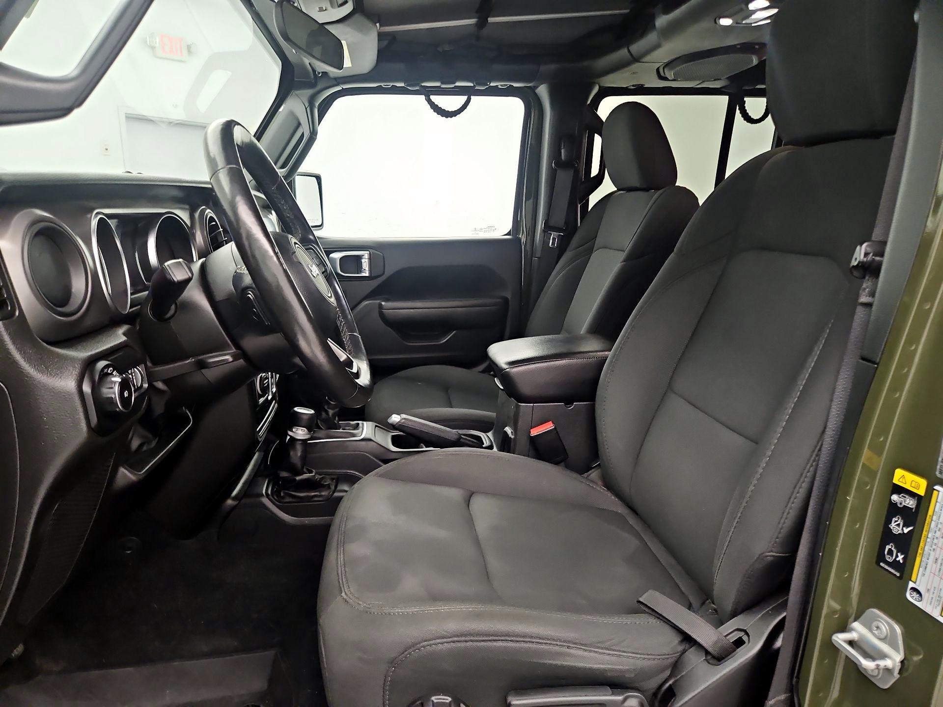 Thumbnail: 2022 Jeep Wrangler - 11