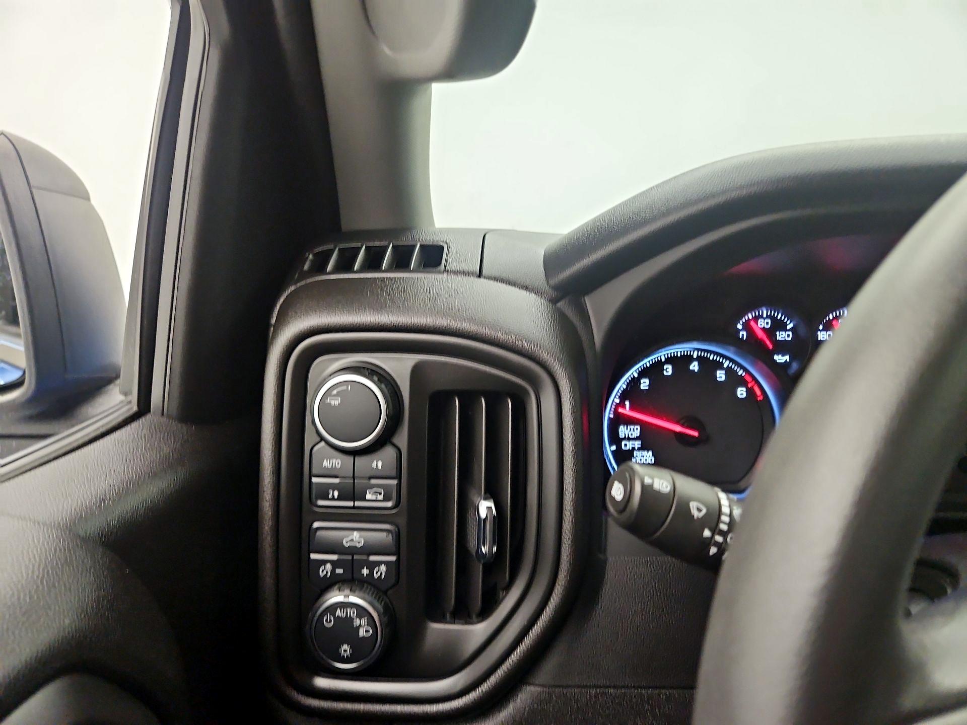 Thumbnail: 2022 Chevrolet Silverado 1500 - 13