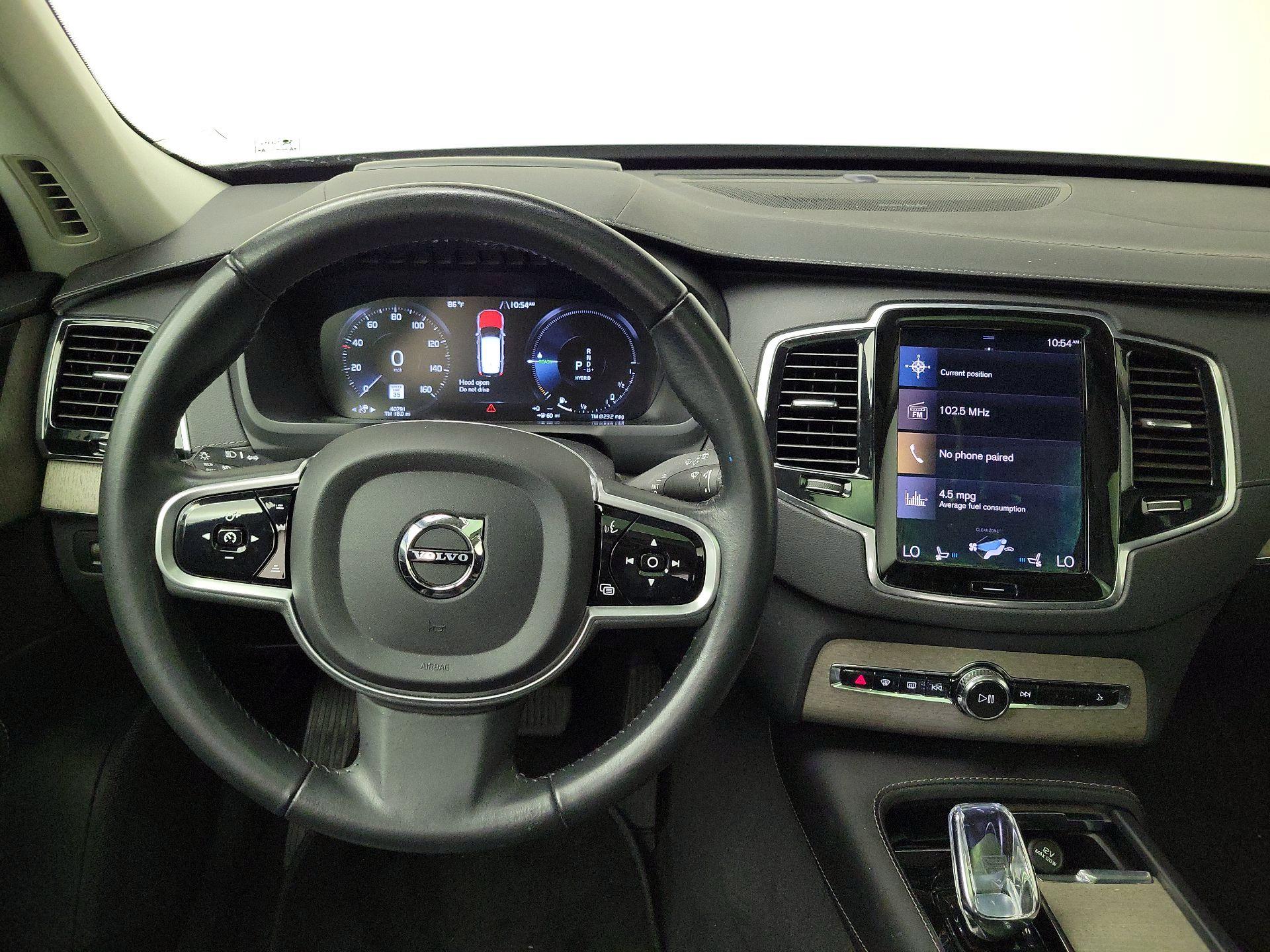 Thumbnail: 2022 Volvo XC90 - 10