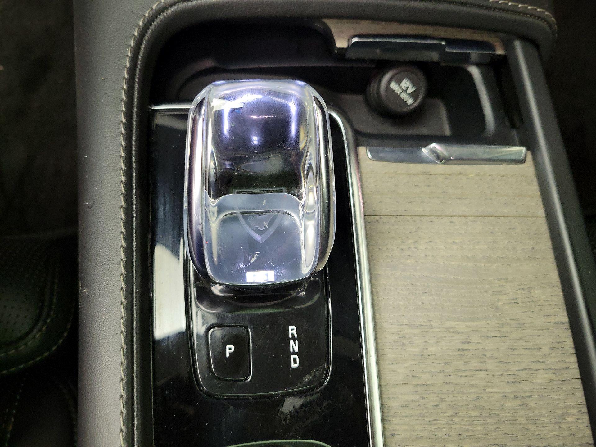 Thumbnail: 2022 Volvo XC90 - 17