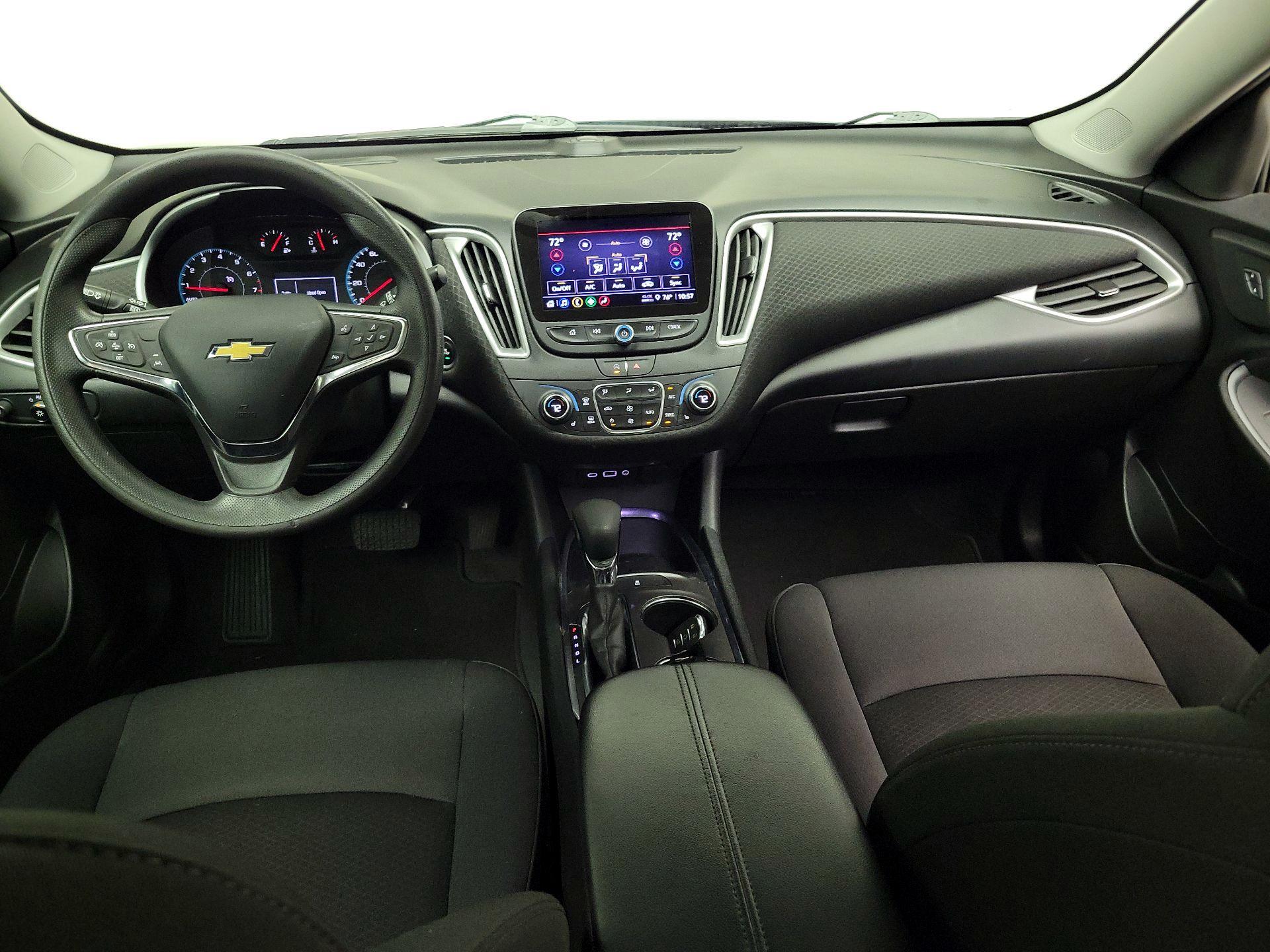 Thumbnail: 2023 Chevrolet Malibu - 9