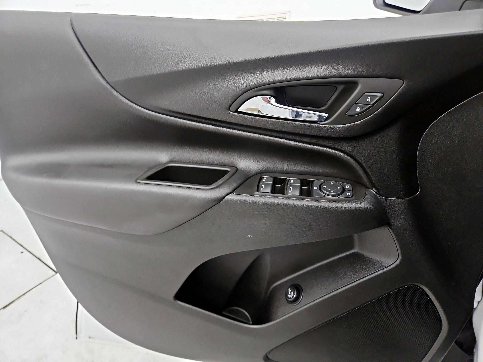 Thumbnail: 2022 Chevrolet Equinox - 12