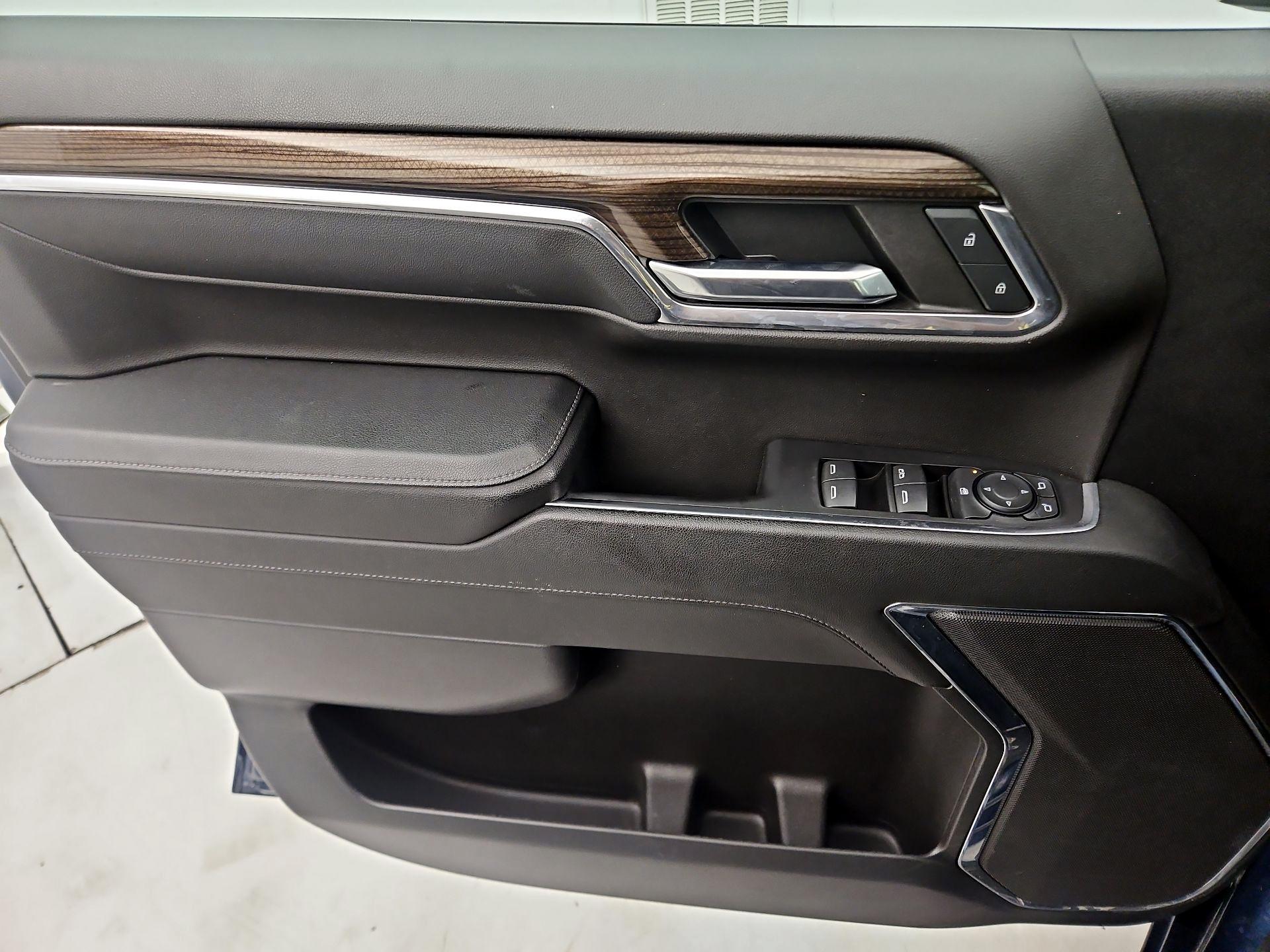 Thumbnail: 2023 Chevrolet Silverado 1500 - 12