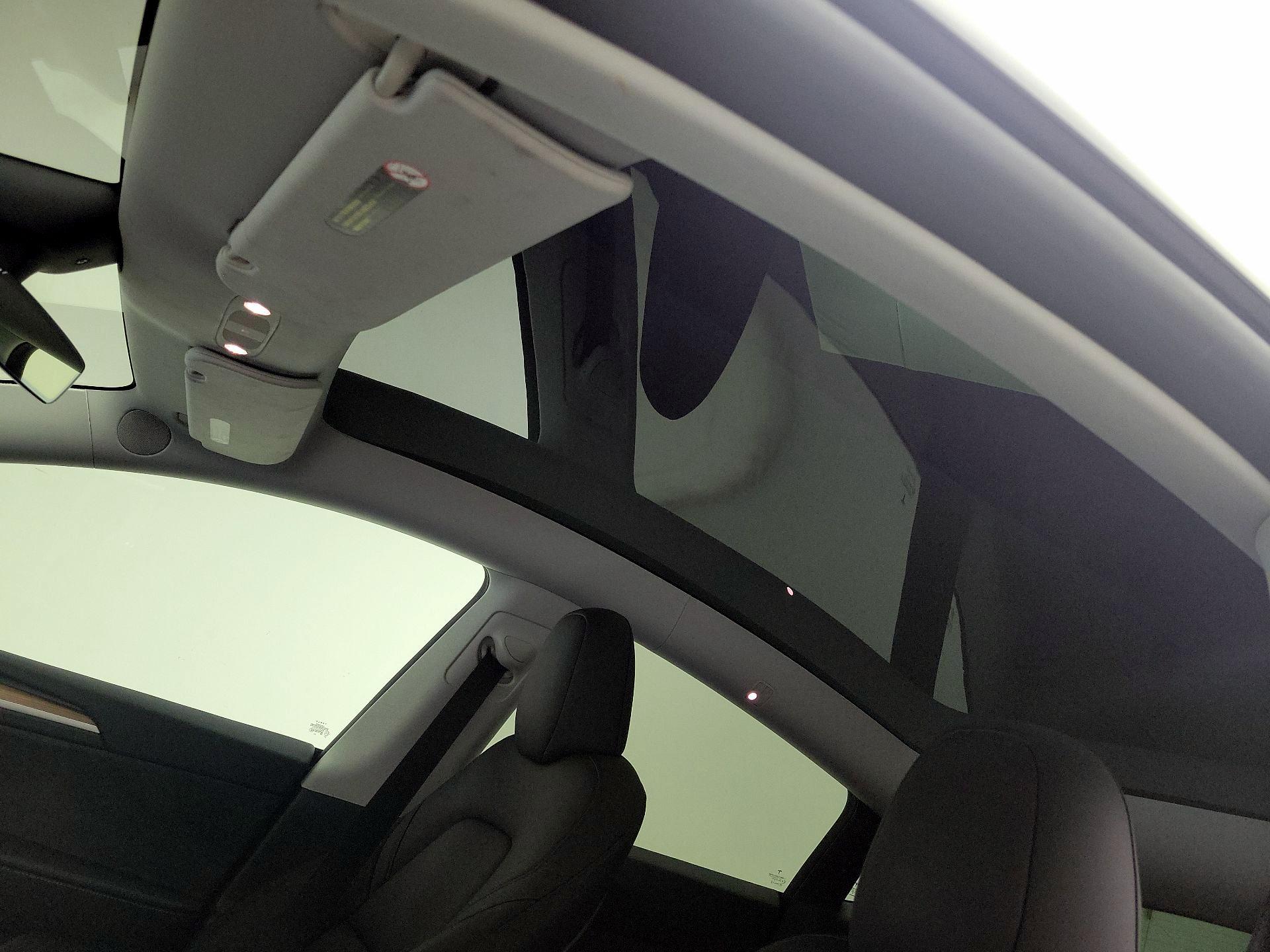 Thumbnail: 2025 Tesla Model Y - 19