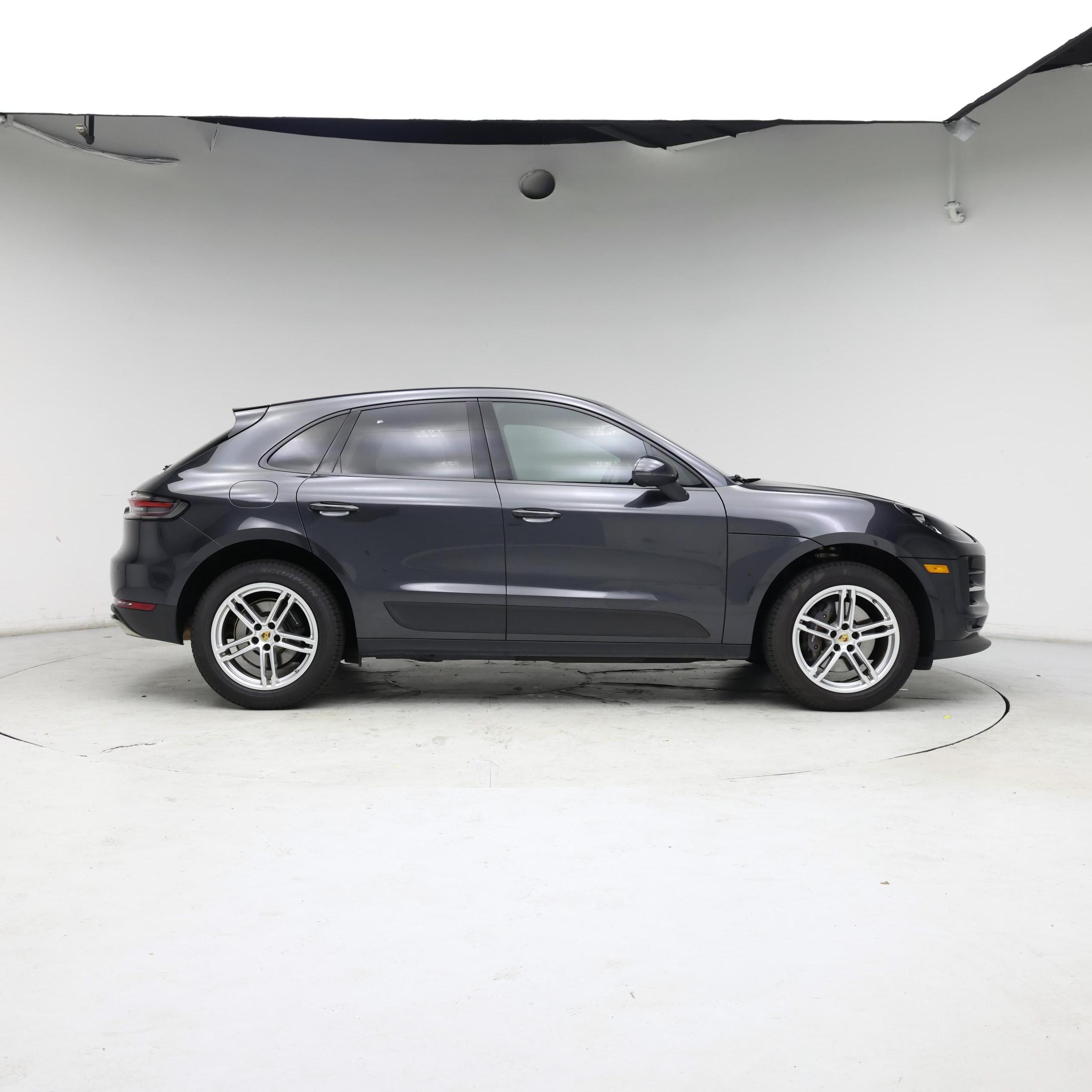 Thumbnail: 2021 Porsche Macan - 7