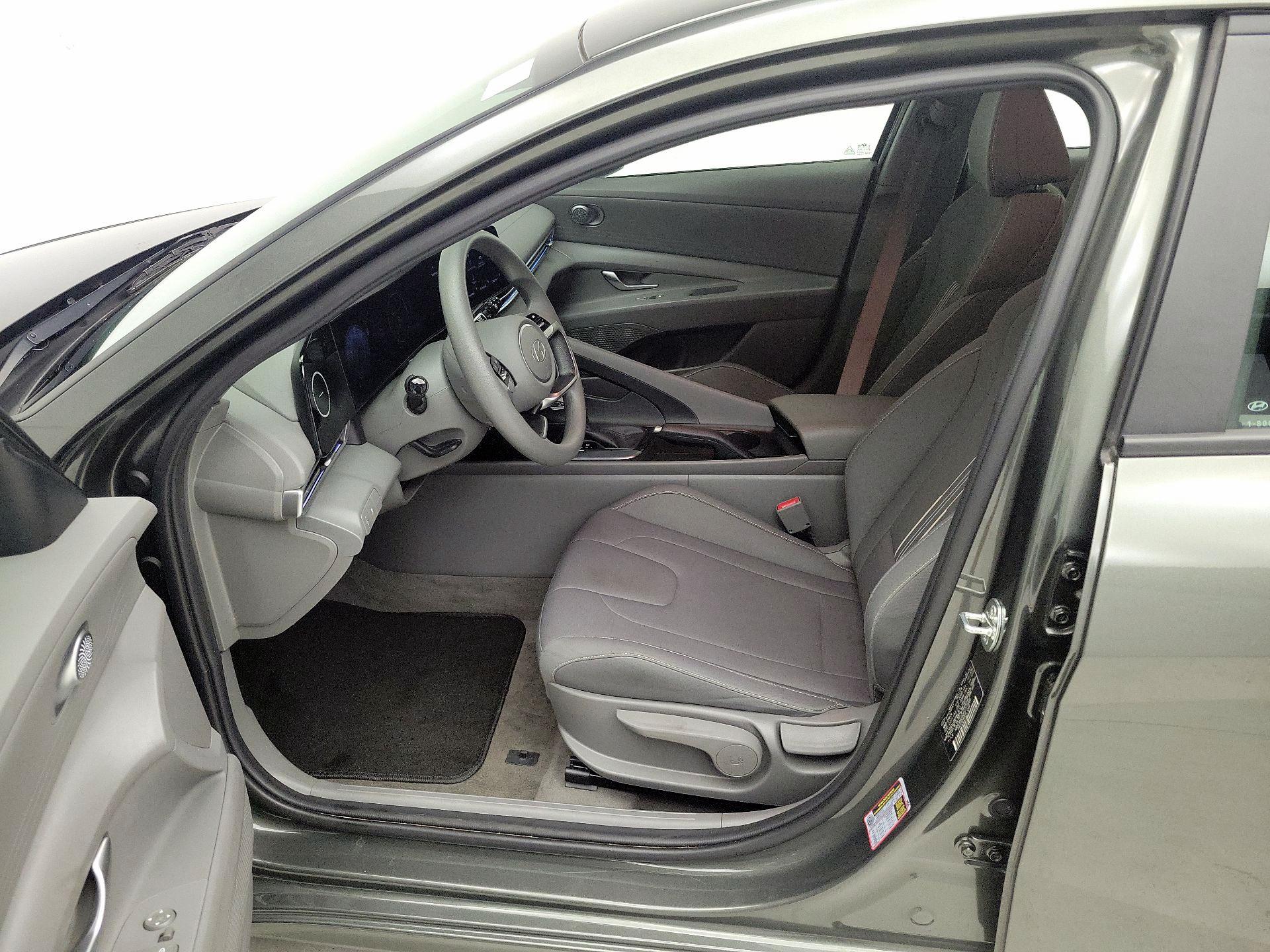 Thumbnail: 2024 Hyundai Elantra - 11