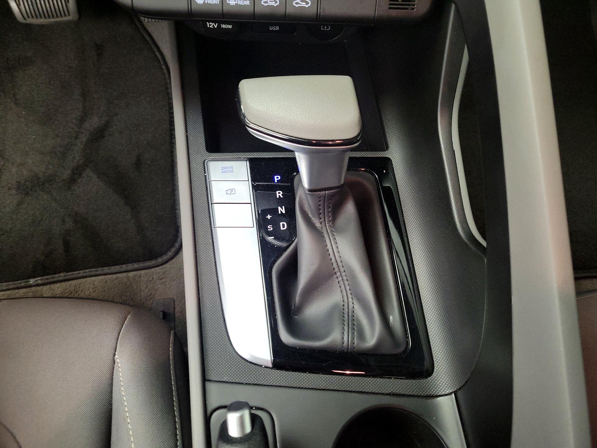 Thumbnail: 2024 Hyundai Elantra - 18