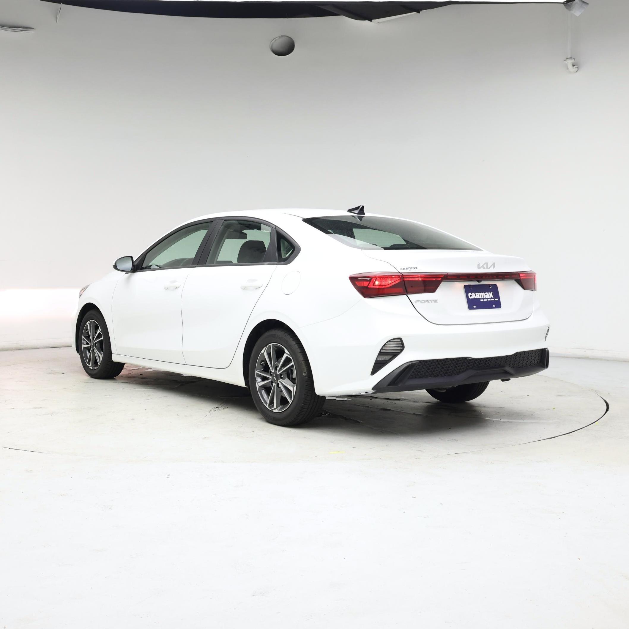 Thumbnail: 2023 Kia Forte - 2