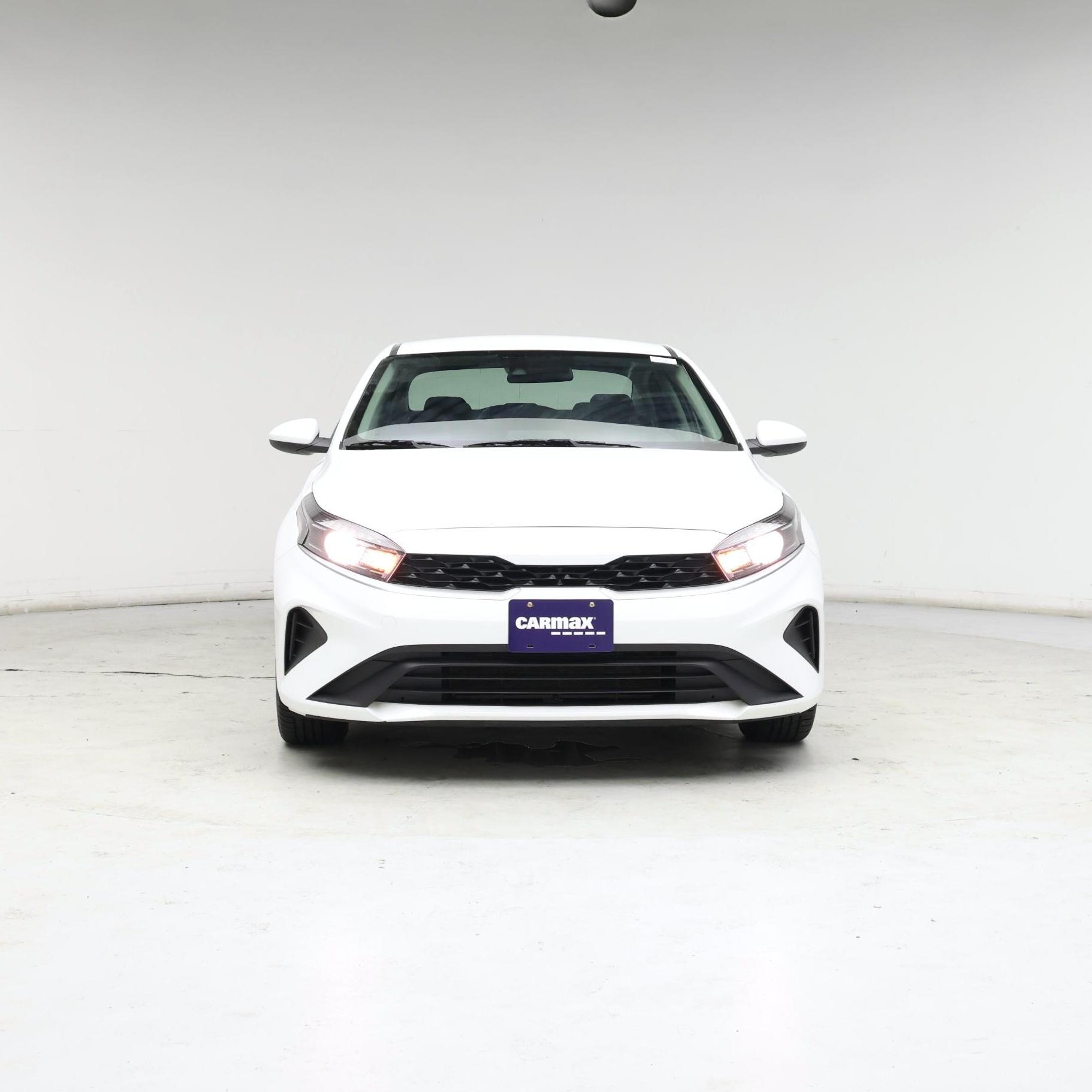 Thumbnail: 2023 Kia Forte - 5