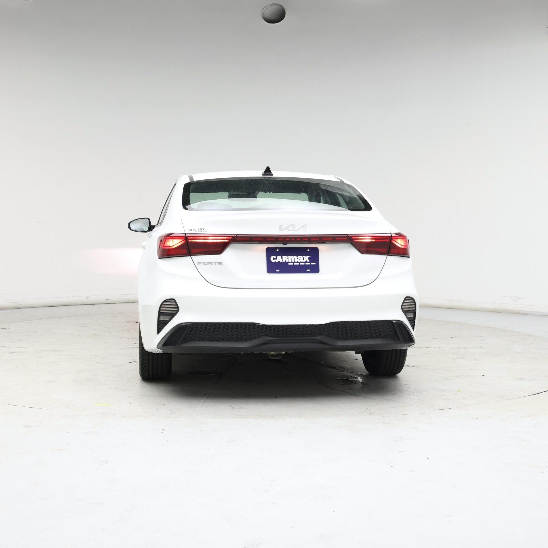 Thumbnail: 2023 Kia Forte - 6