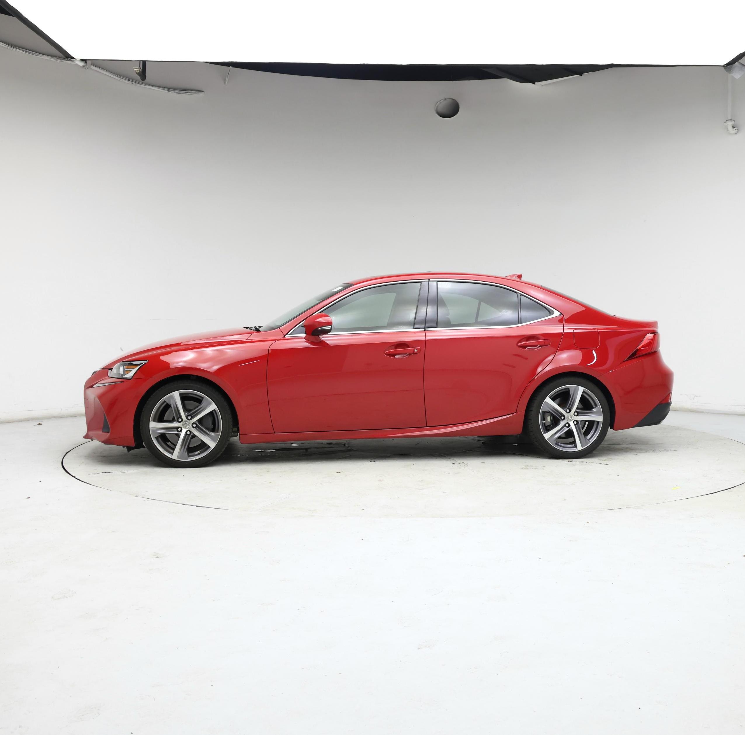 Thumbnail: 2018 Lexus IS - 3
