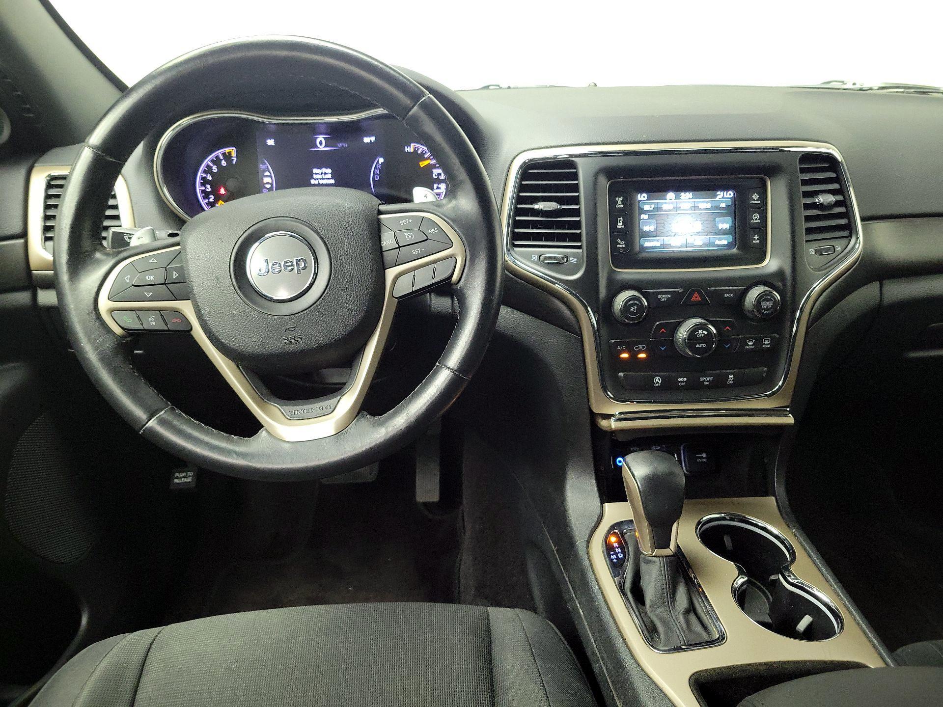 Thumbnail: 2016 Jeep Grand Cherokee - 10