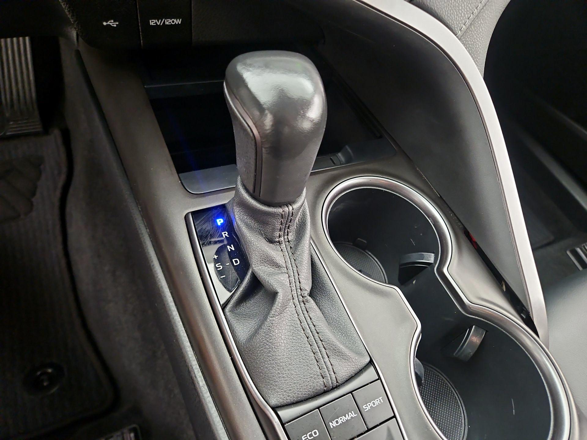 Thumbnail: 2023 Toyota Camry - 17