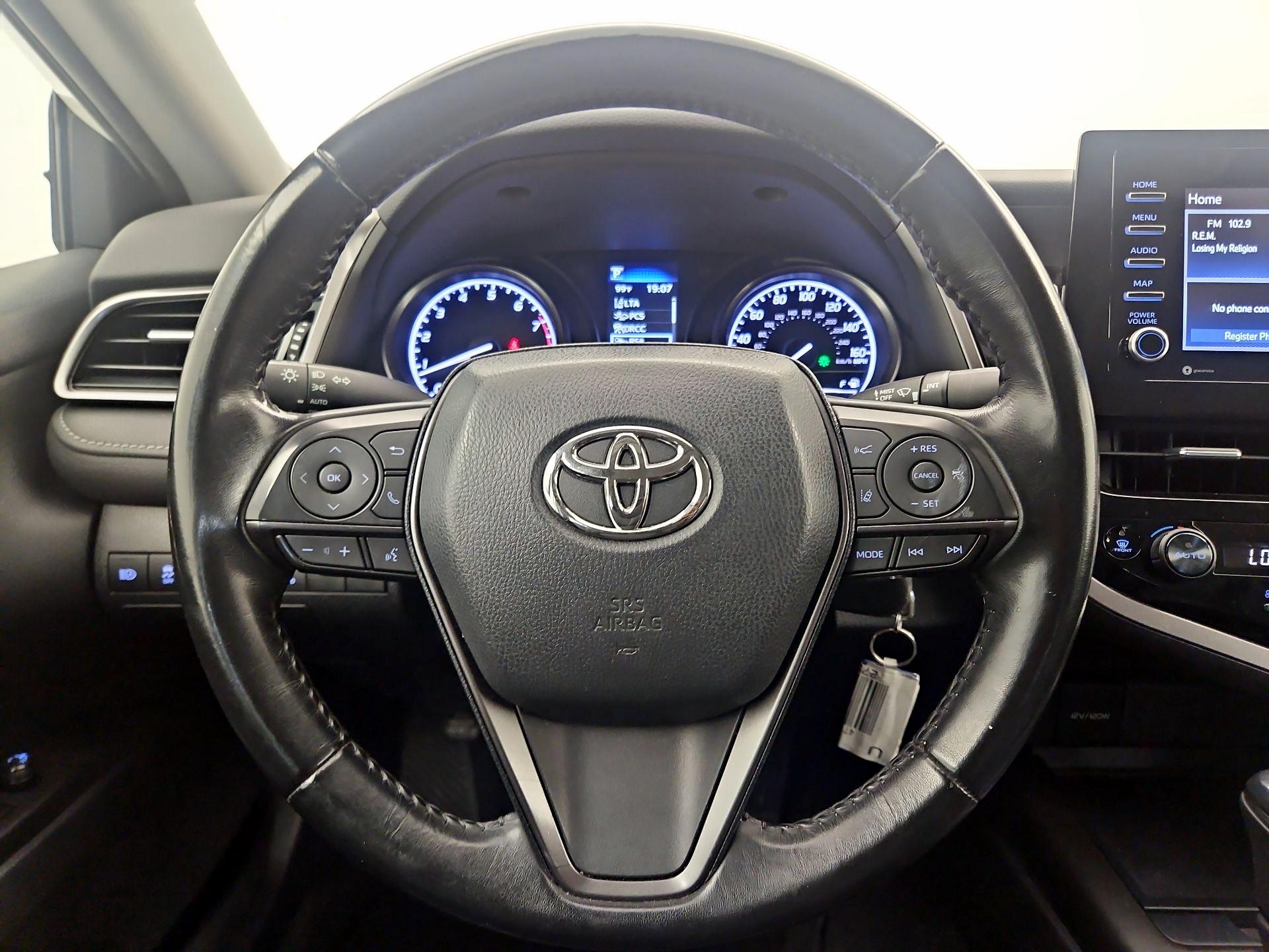 Thumbnail: 2022 Toyota Camry - 10