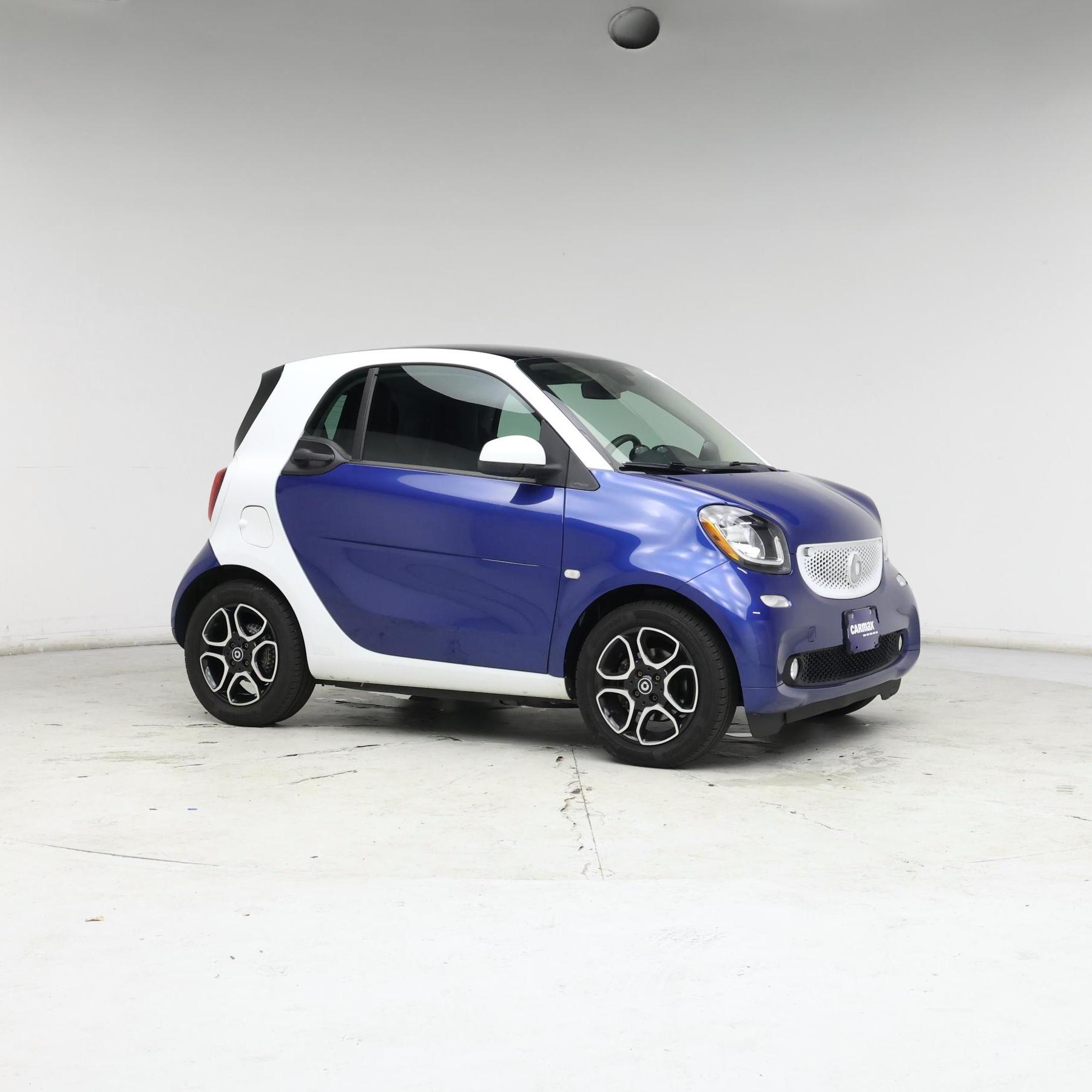 Thumbnail: 2016 smart fortwo - 5