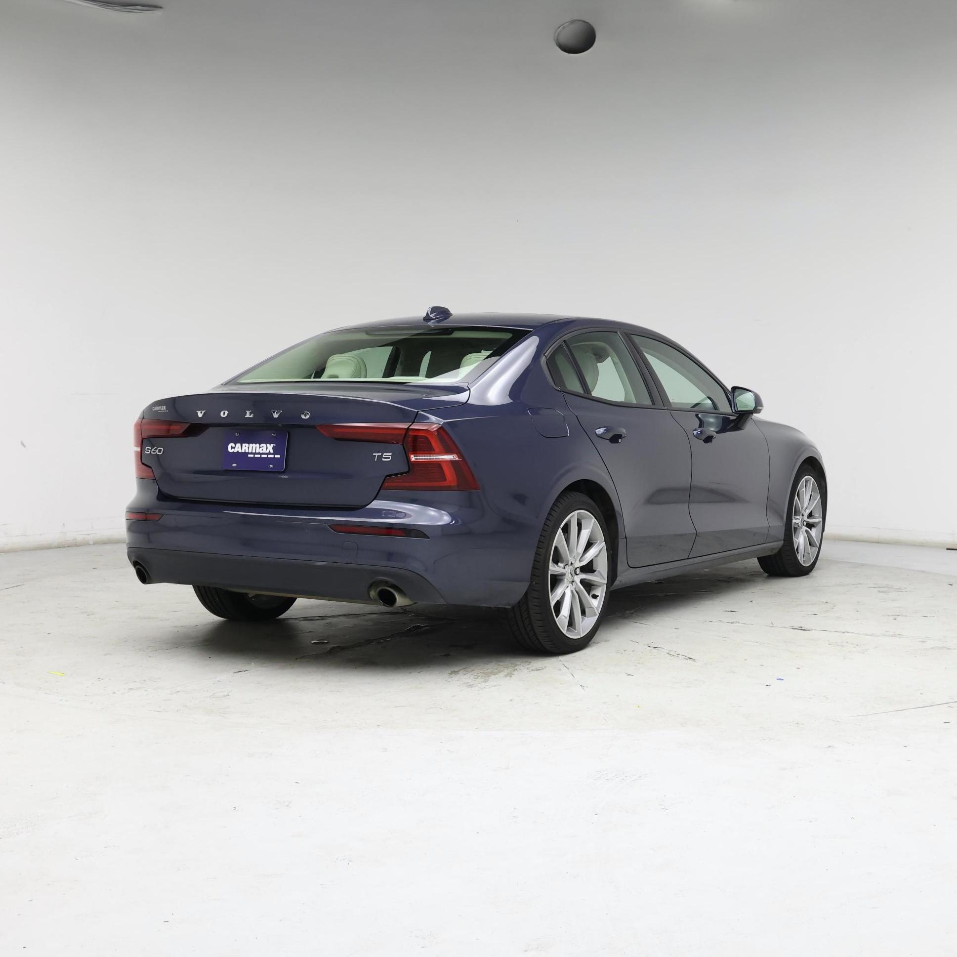 Thumbnail: 2021 Volvo S60 - 8