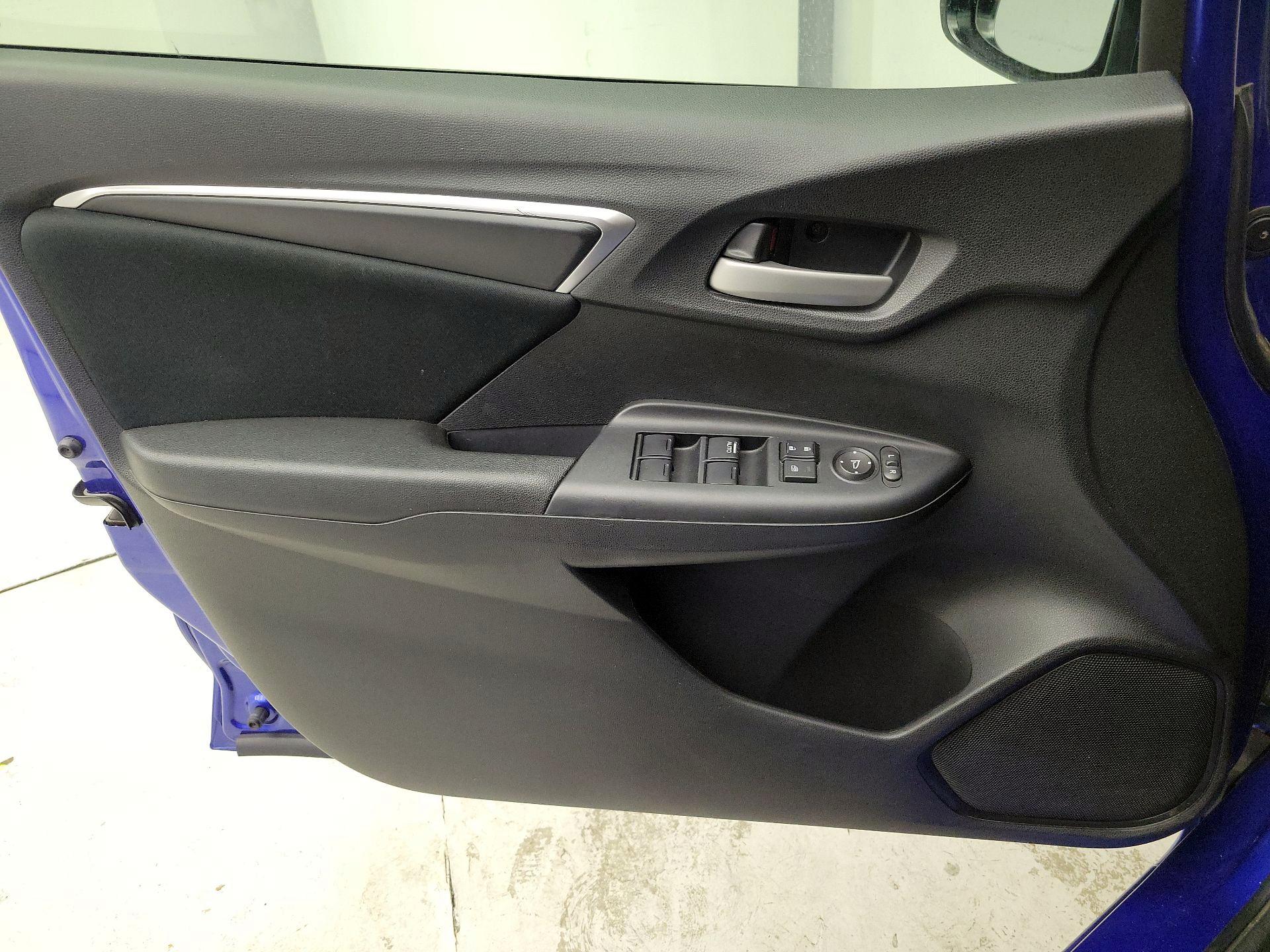 Thumbnail: 2015 Honda Fit - 12