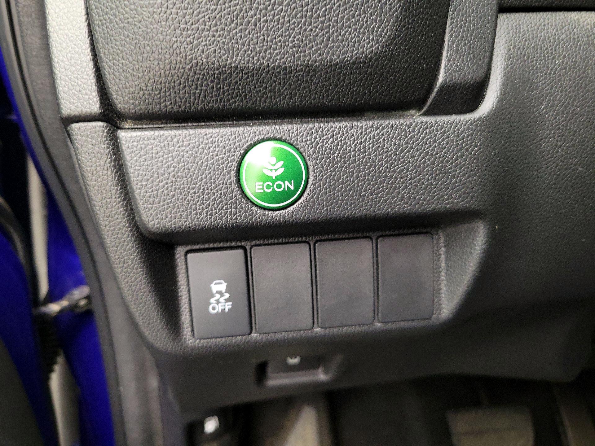 Thumbnail: 2015 Honda Fit - 13
