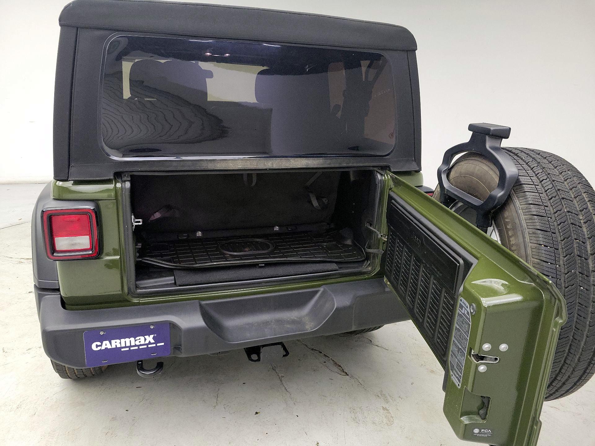 Thumbnail: 2021 Jeep Wrangler - 19