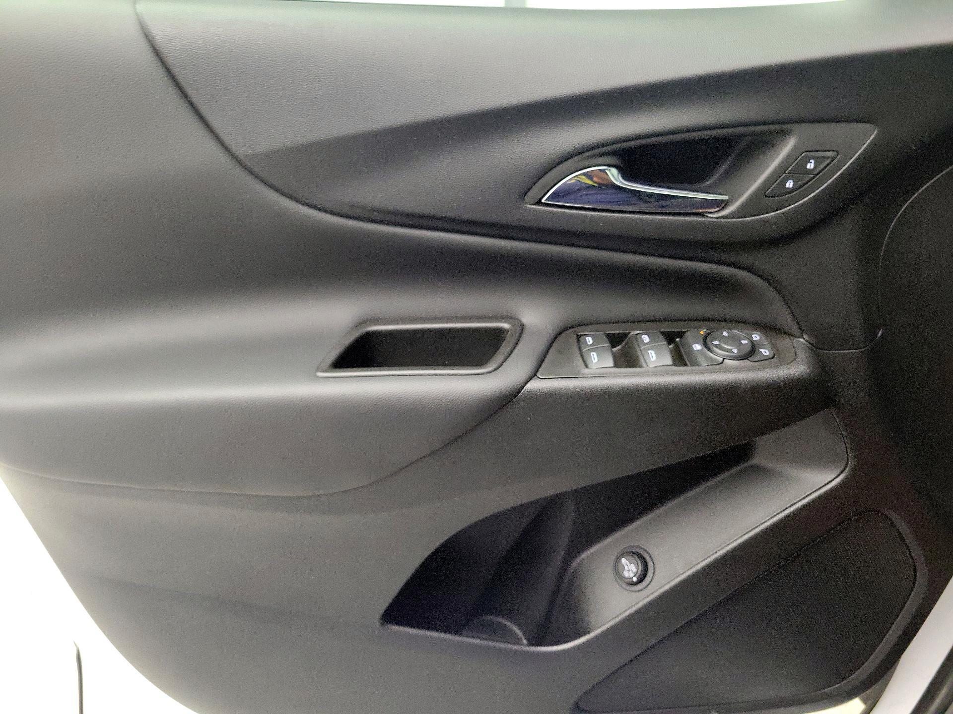 Thumbnail: 2022 Chevrolet Equinox - 12
