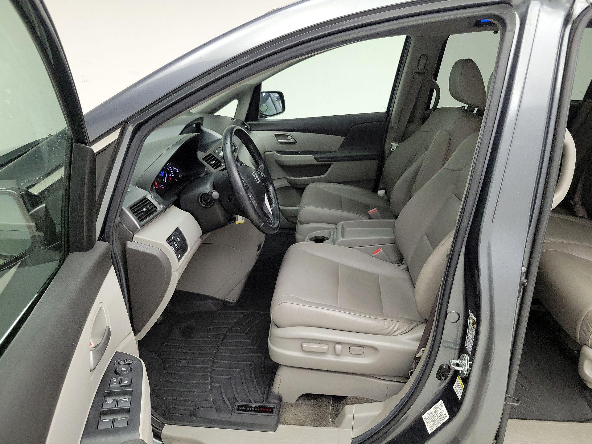 Thumbnail: 2013 Honda Odyssey - 11