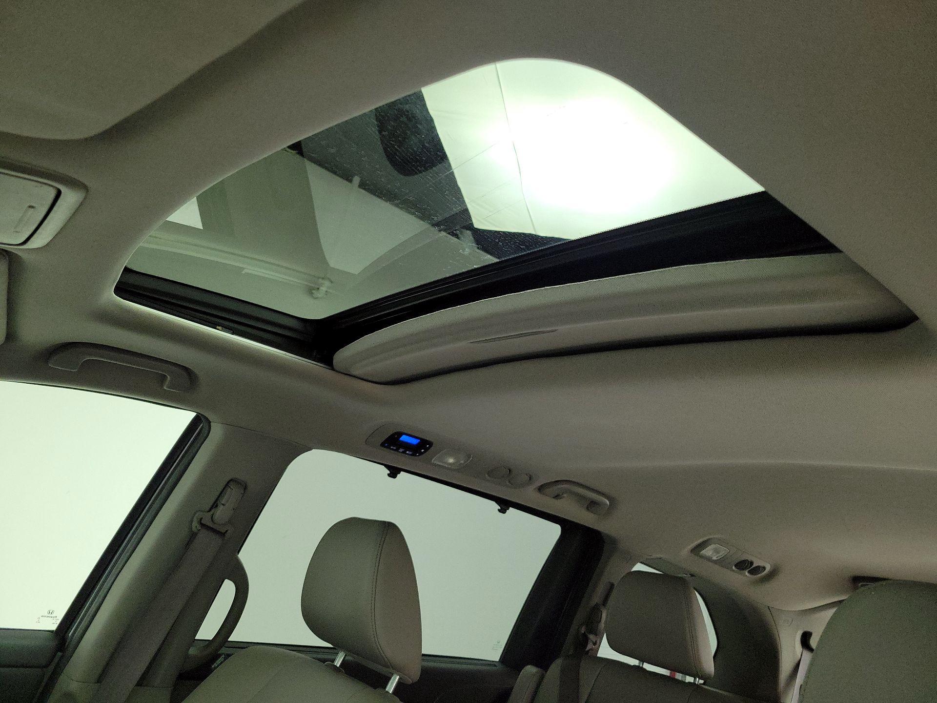 Thumbnail: 2013 Honda Odyssey - 19
