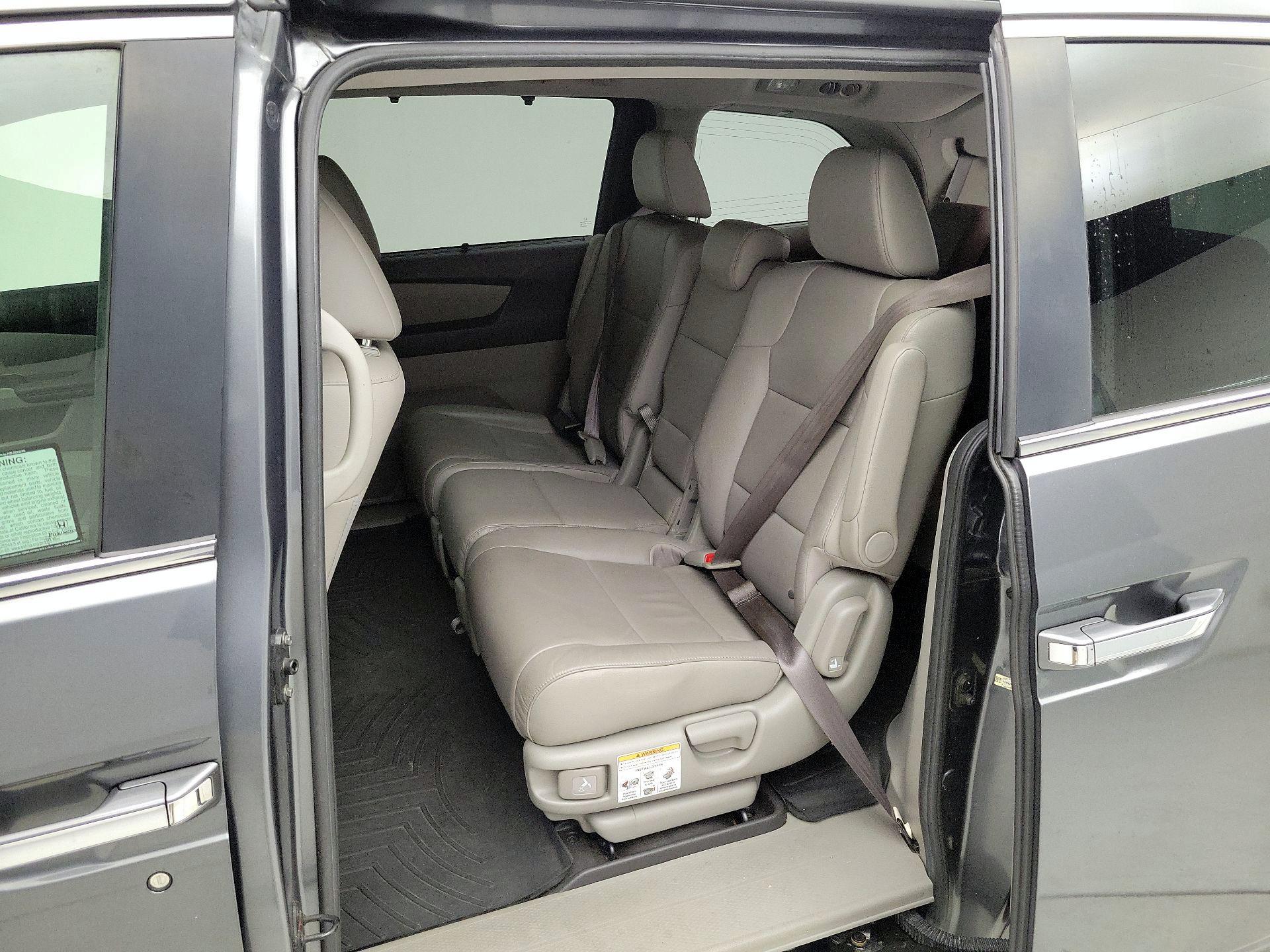 Thumbnail: 2013 Honda Odyssey - 20