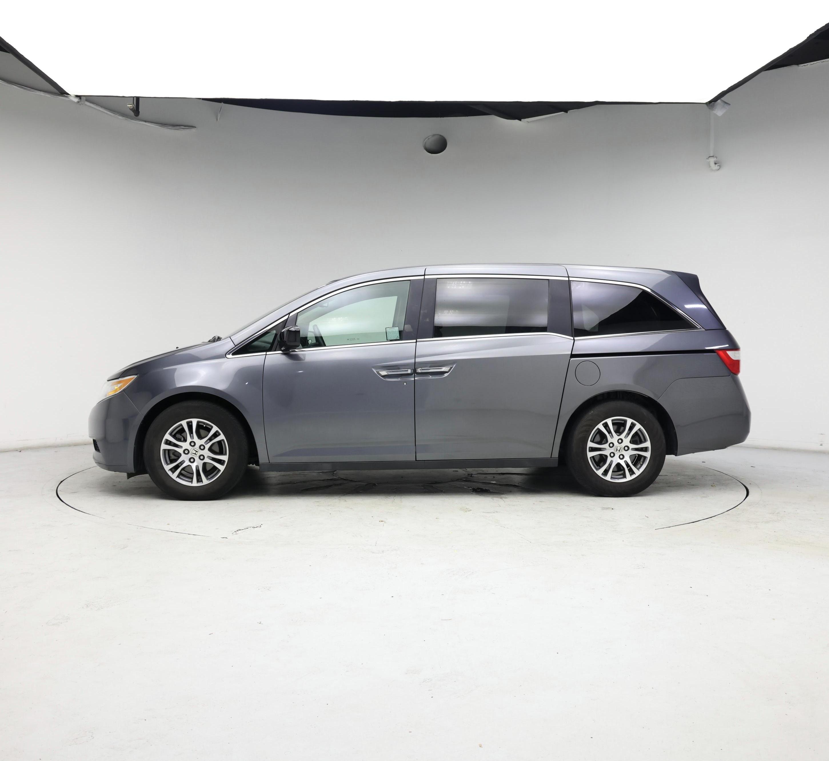 Thumbnail: 2013 Honda Odyssey - 3