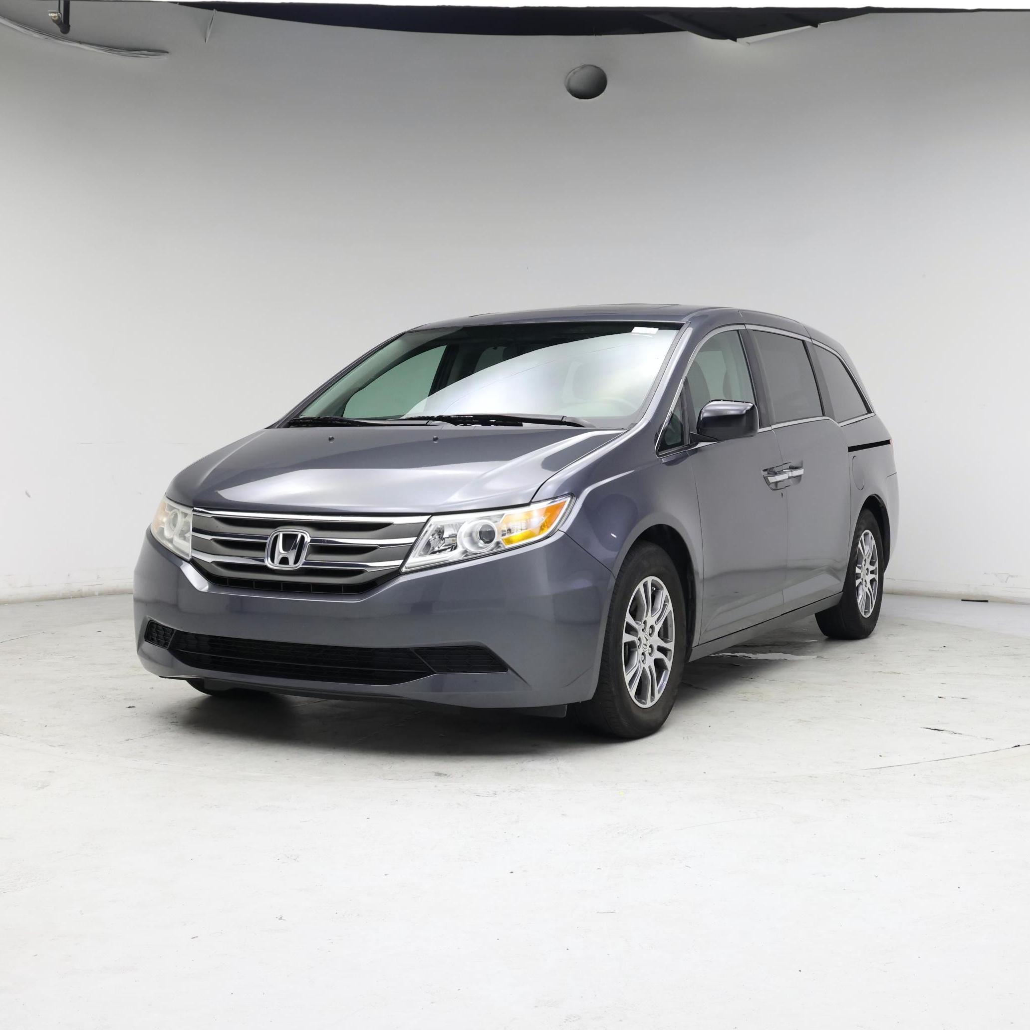 Thumbnail: 2013 Honda Odyssey - 4