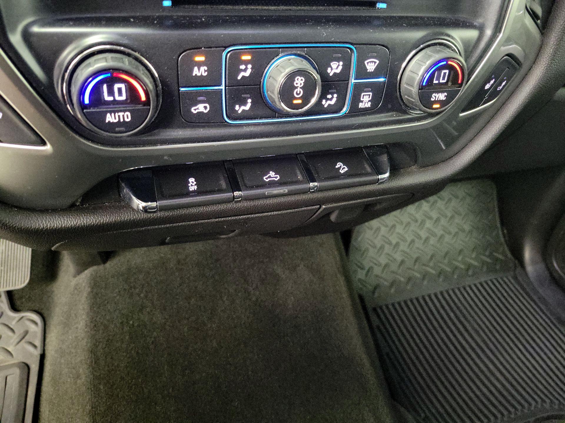 Thumbnail: 2016 Chevrolet Silverado 1500 - 16