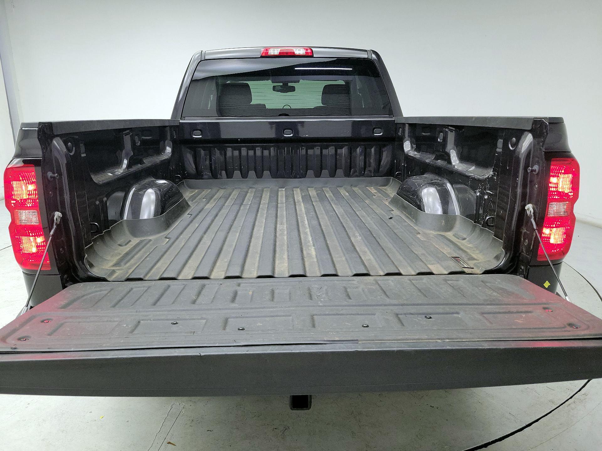 Thumbnail: 2016 Chevrolet Silverado 1500 - 20