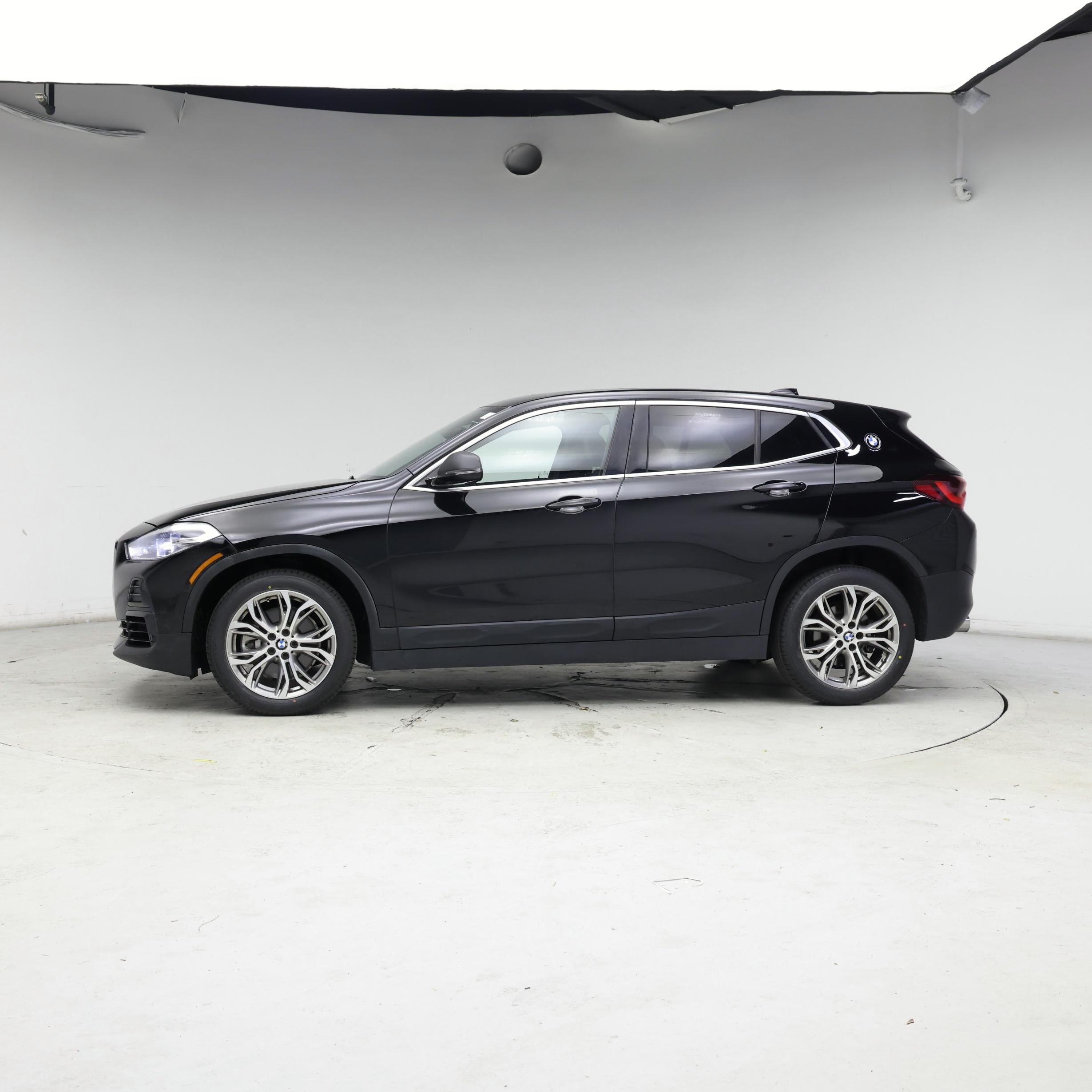 Thumbnail: 2022 BMW X2 - 3