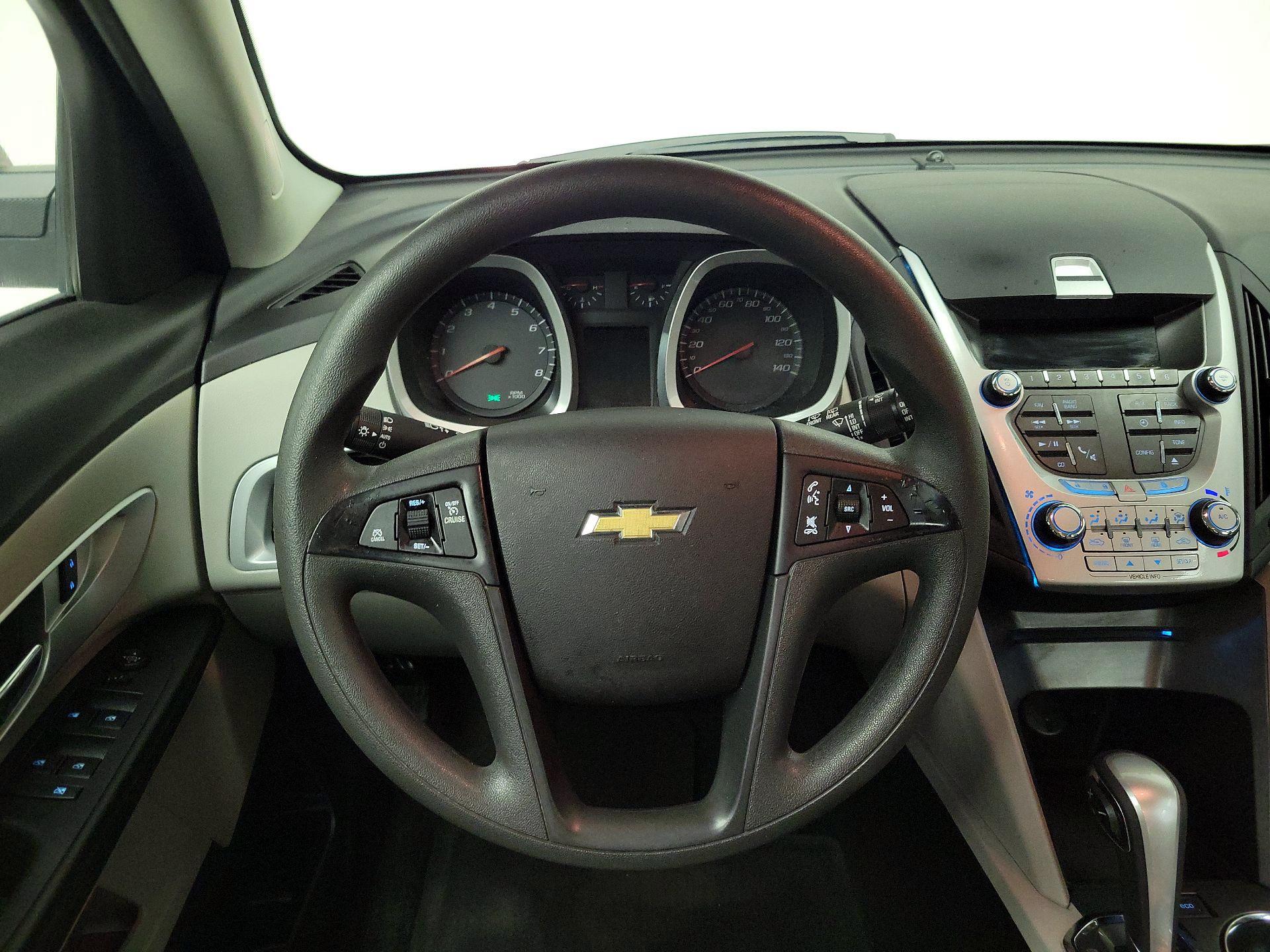 Thumbnail: 2015 Chevrolet Equinox - 10