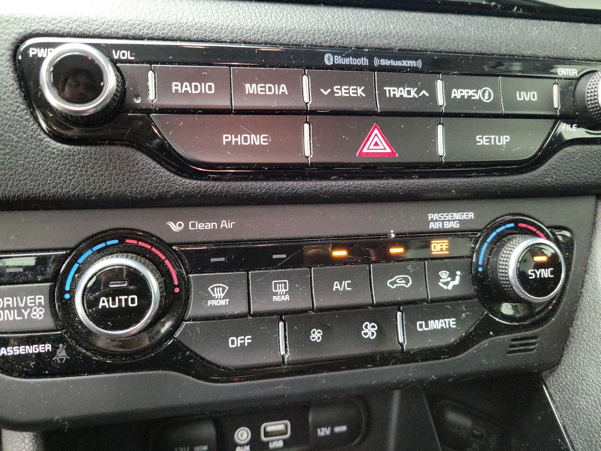 Thumbnail: 2018 Kia Niro - 16