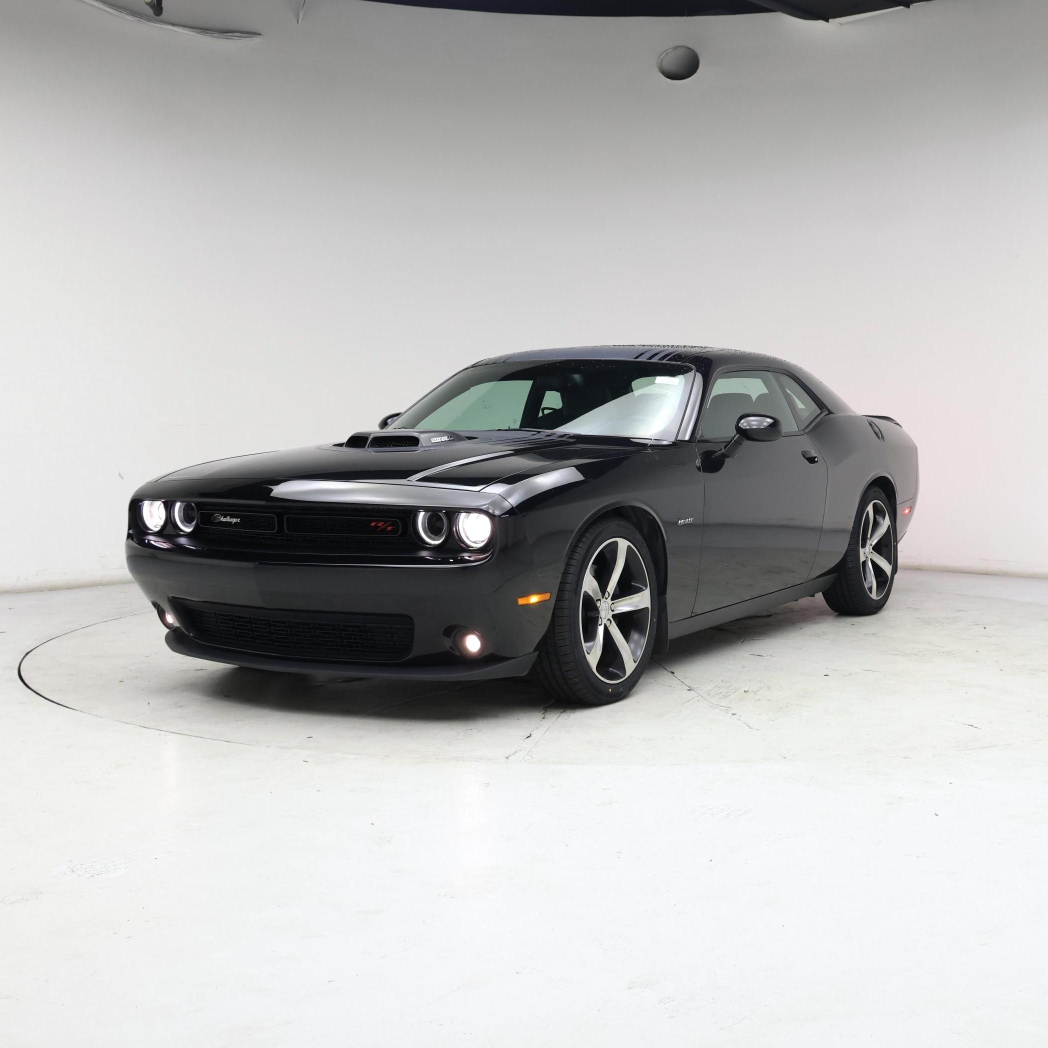 Thumbnail: 2015 Dodge Challenger - 4