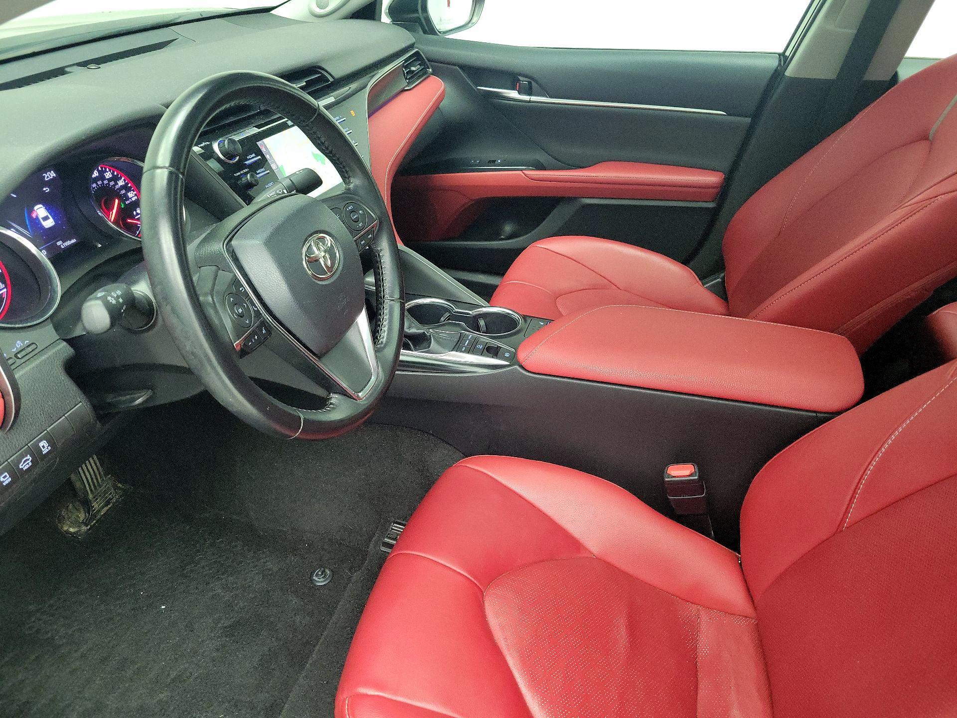 Thumbnail: 2019 Toyota Camry - 11