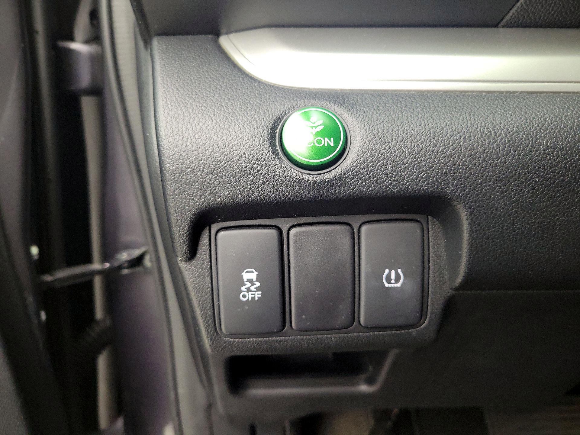 Thumbnail: 2016 Honda CR-V - 13