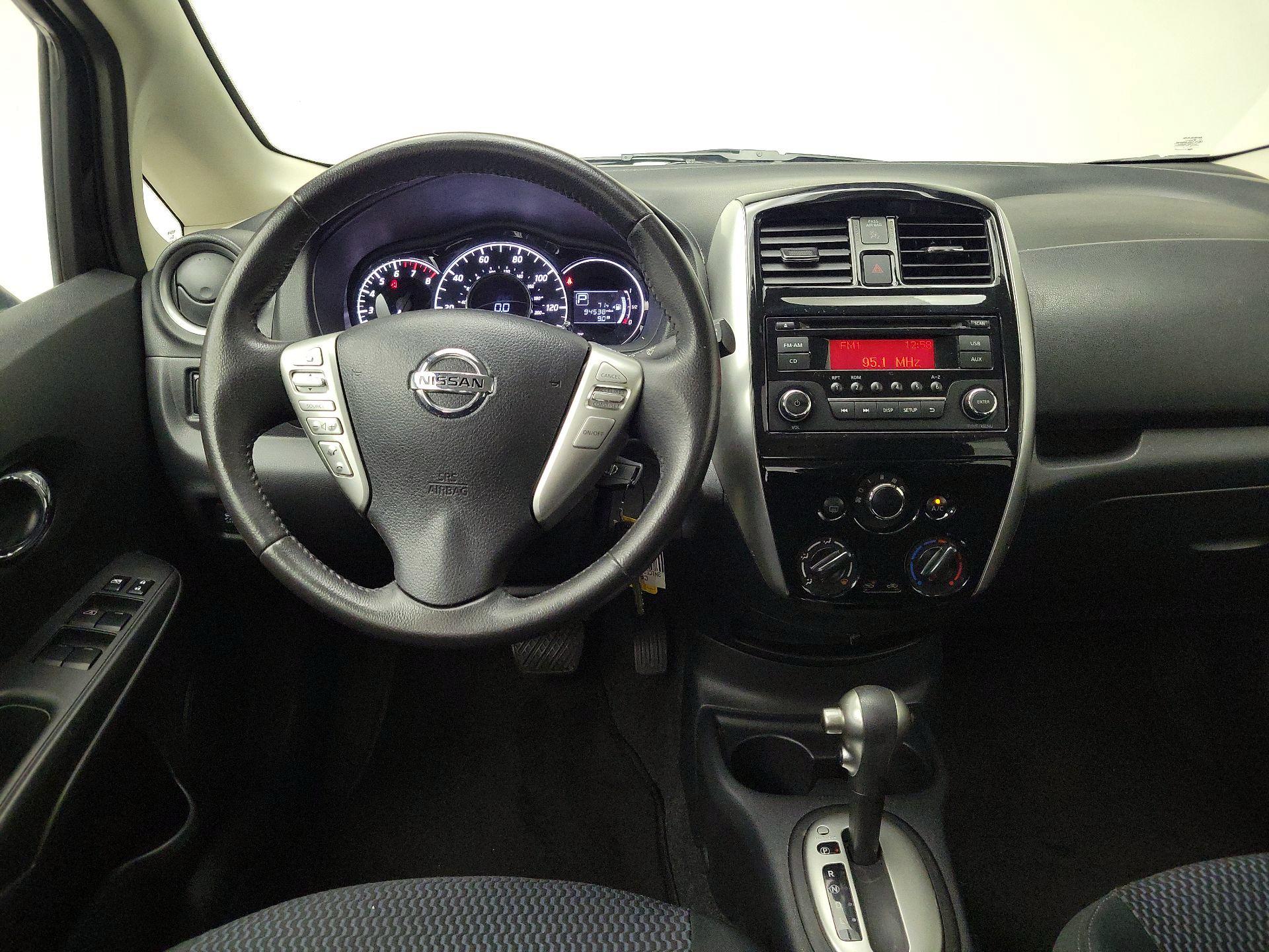 Thumbnail: 2015 Nissan Versa Note - 10