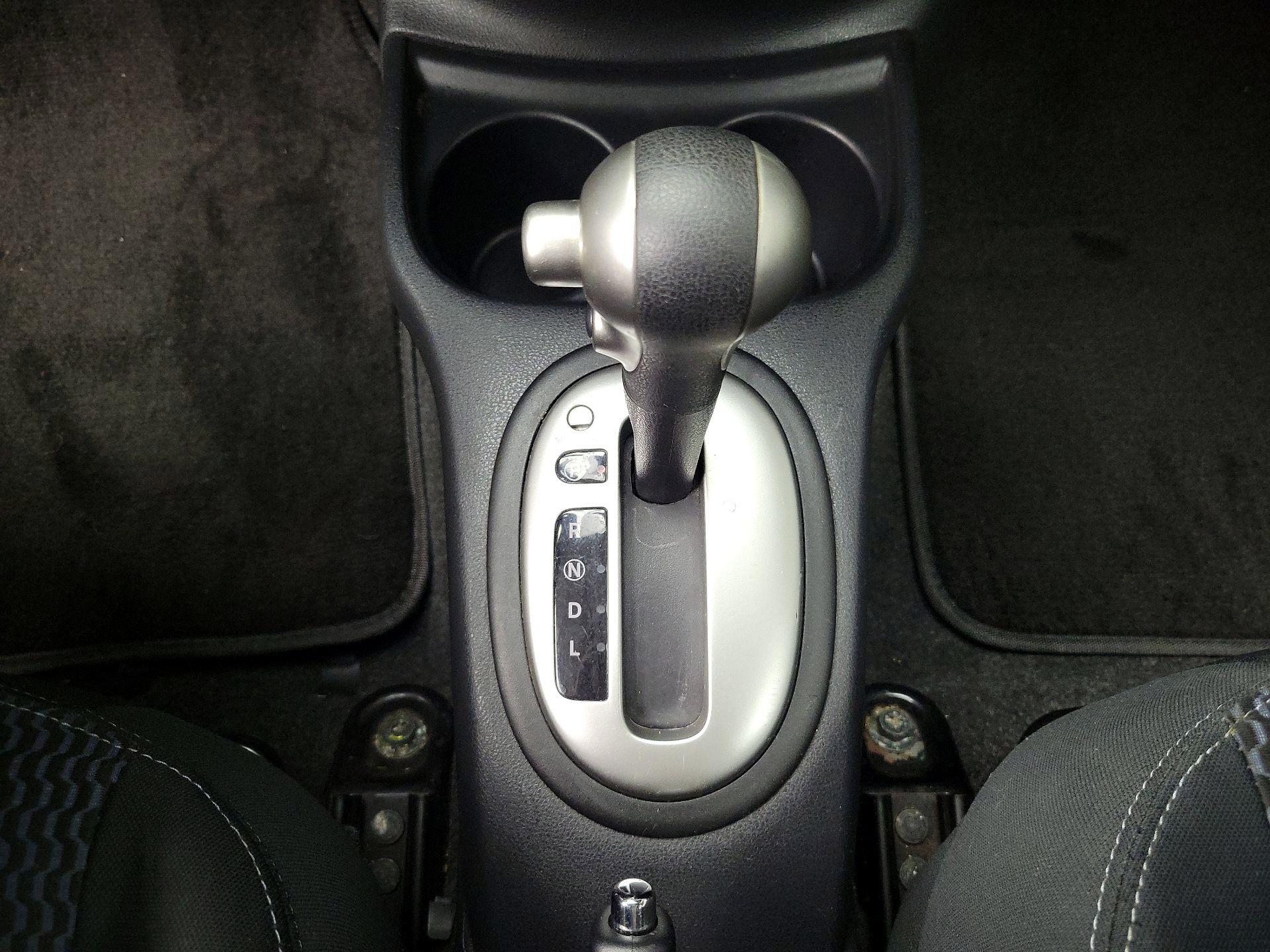 Thumbnail: 2015 Nissan Versa Note - 16