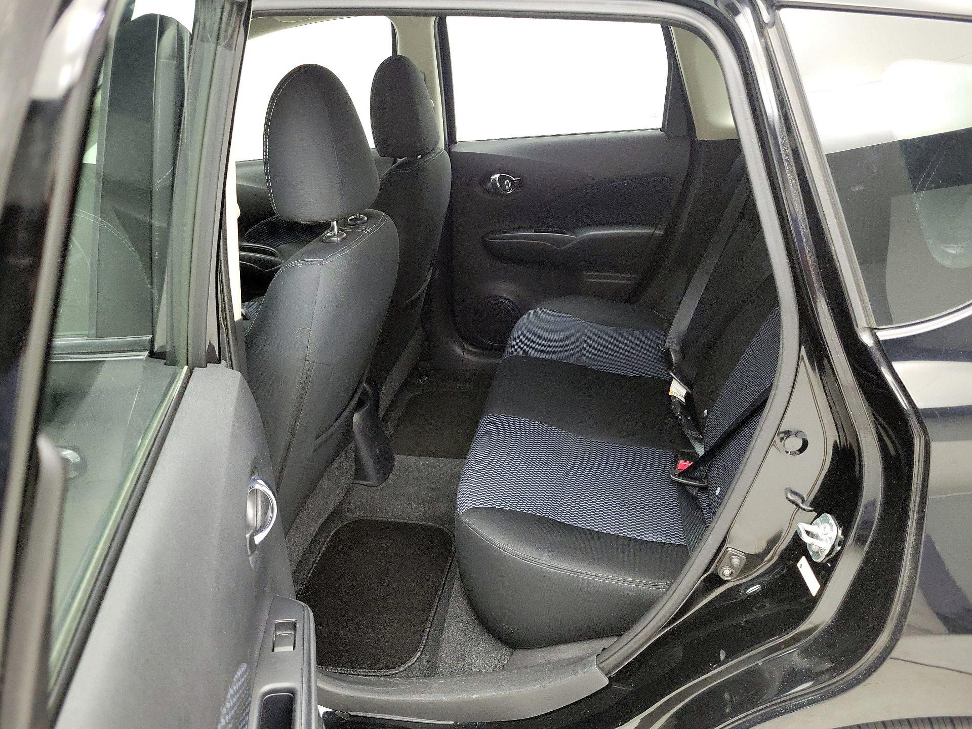 Thumbnail: 2015 Nissan Versa Note - 18