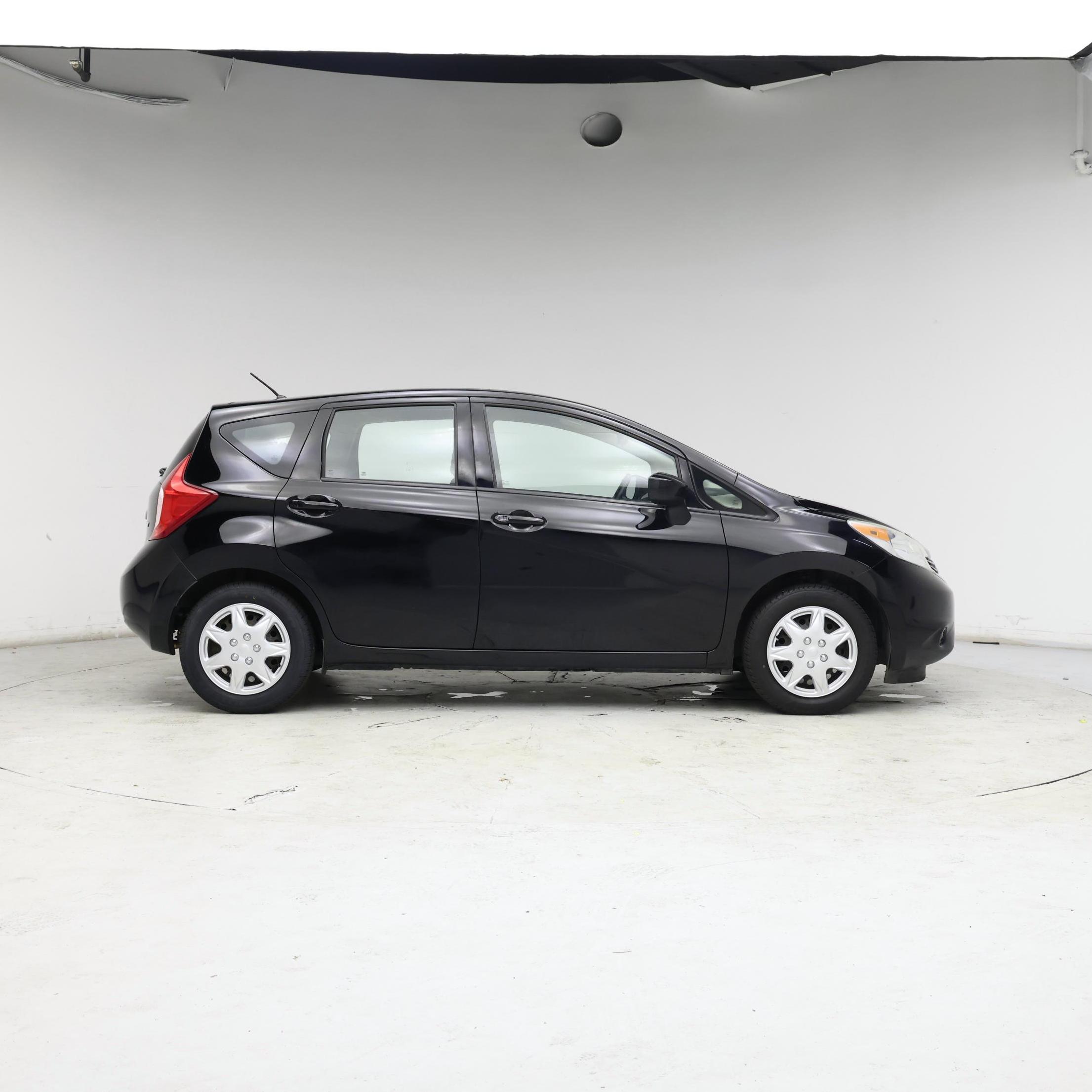 Thumbnail: 2015 Nissan Versa Note - 7