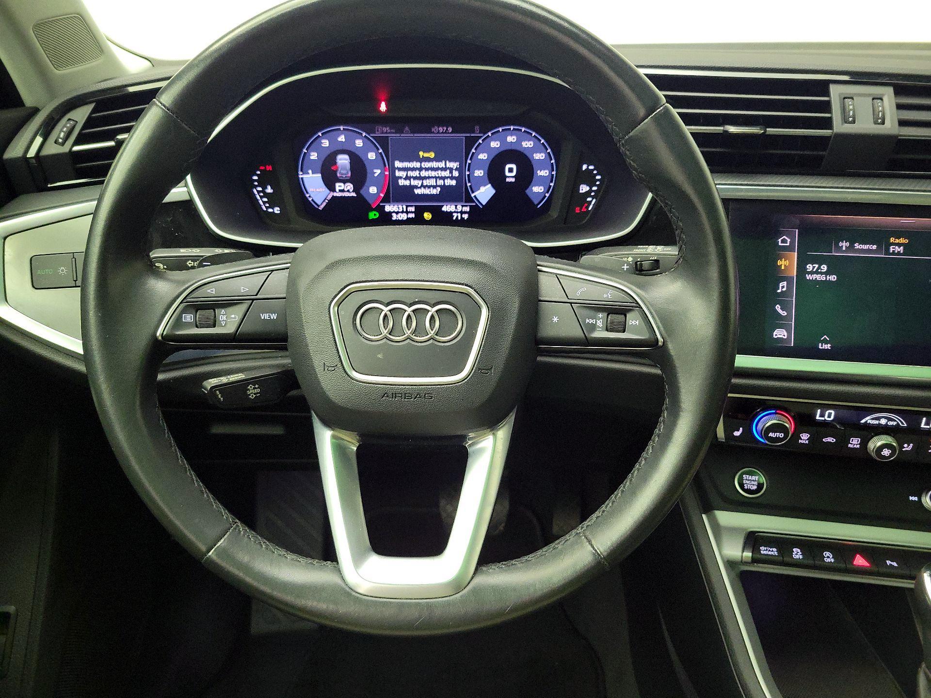 Thumbnail: 2021 Audi Q3 - 10