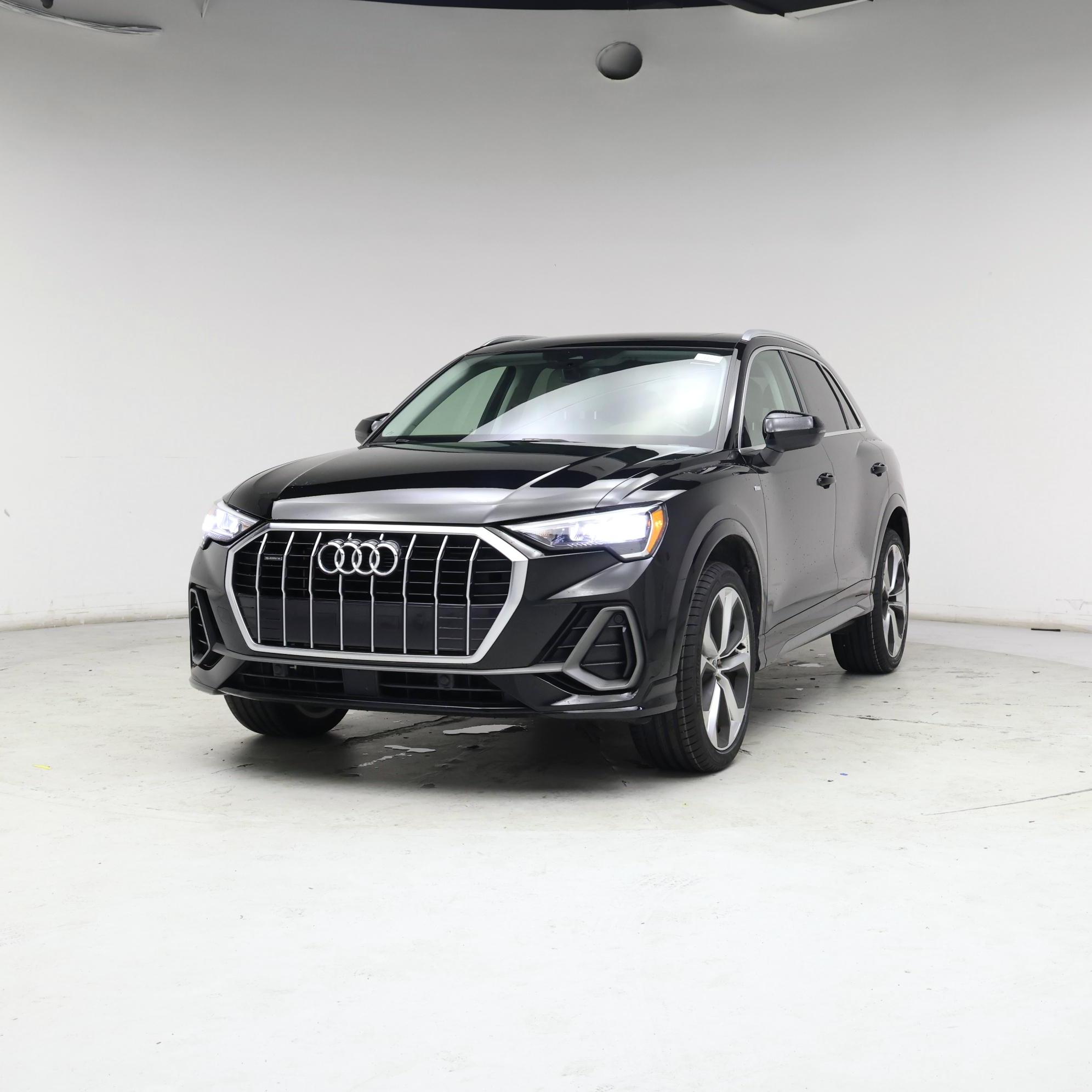 Thumbnail: 2021 Audi Q3 - 4
