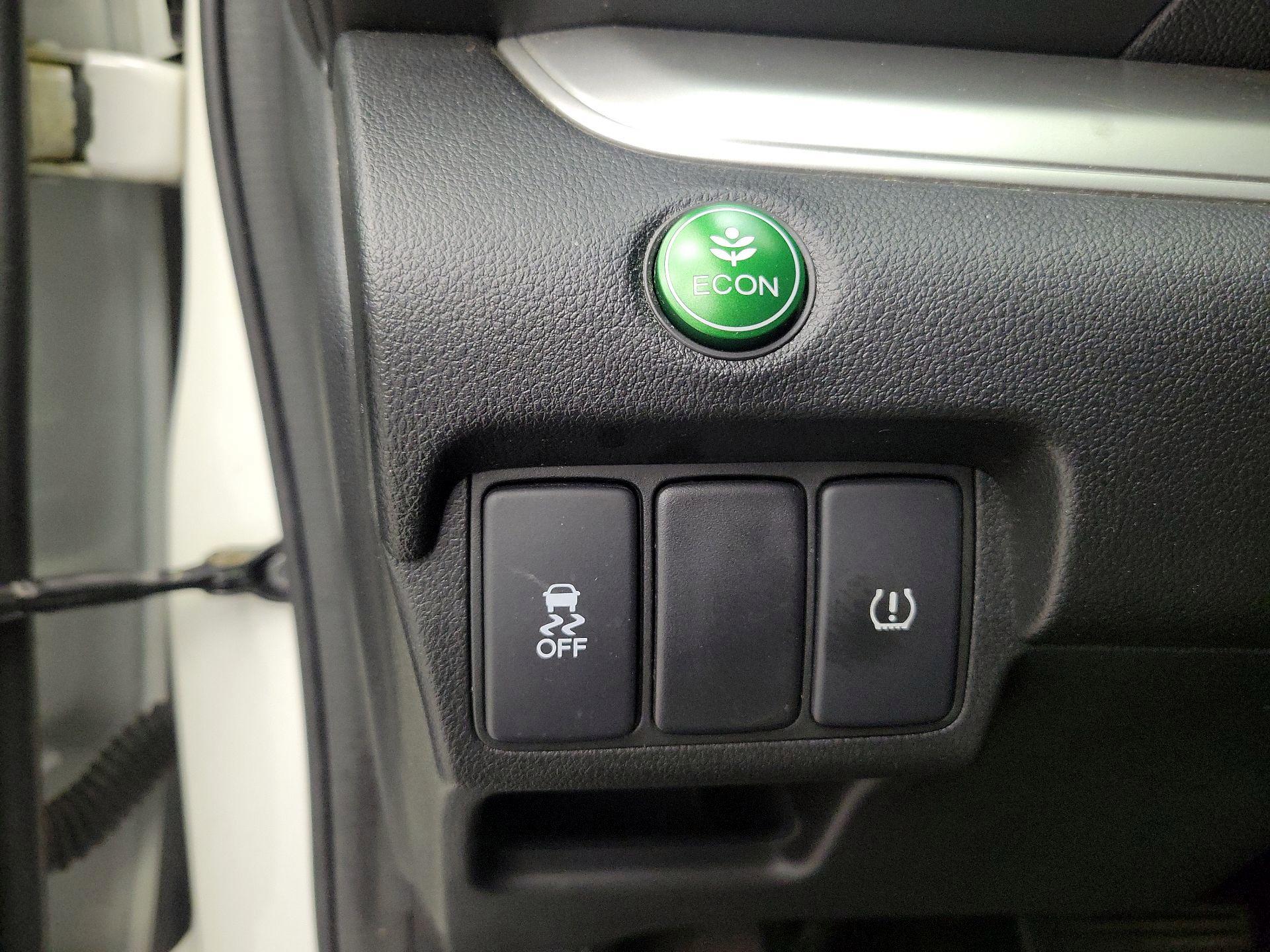 Thumbnail: 2016 Honda CR-V - 13