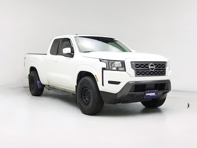 White 2024 Nissan Frontier SV