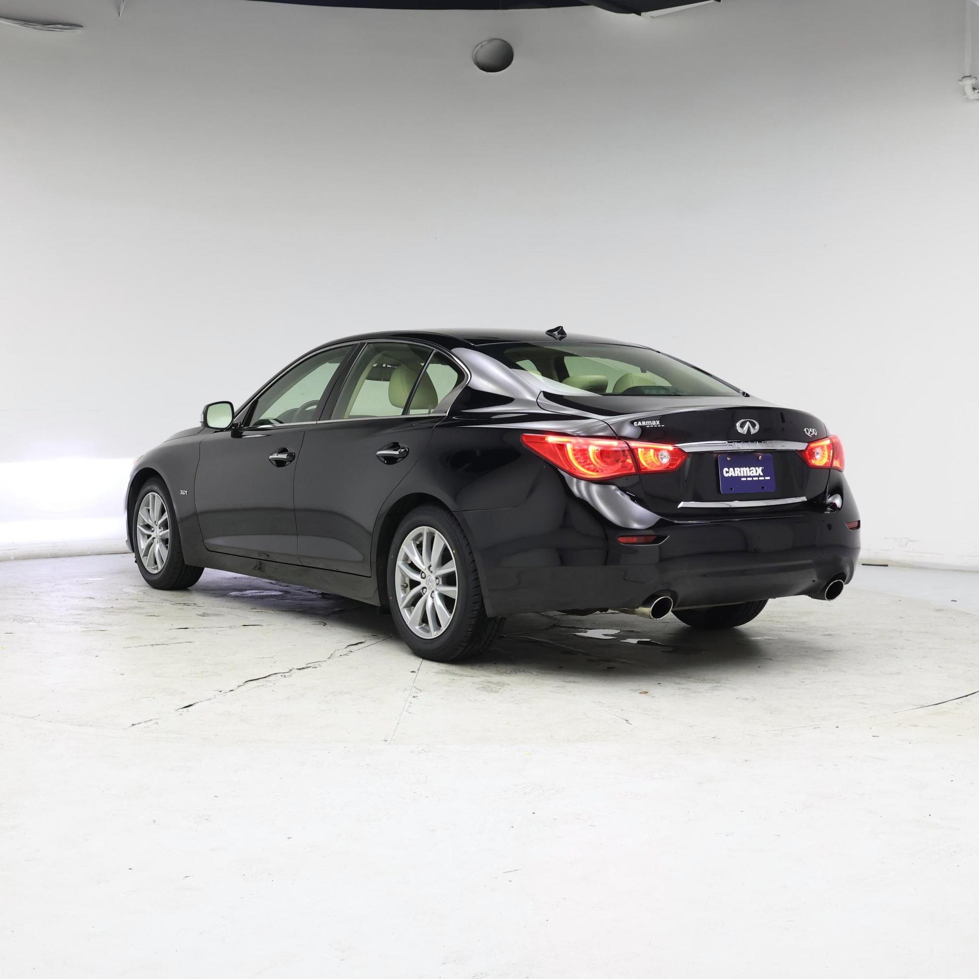 Thumbnail: 2017 INFINITI Q50 - 2